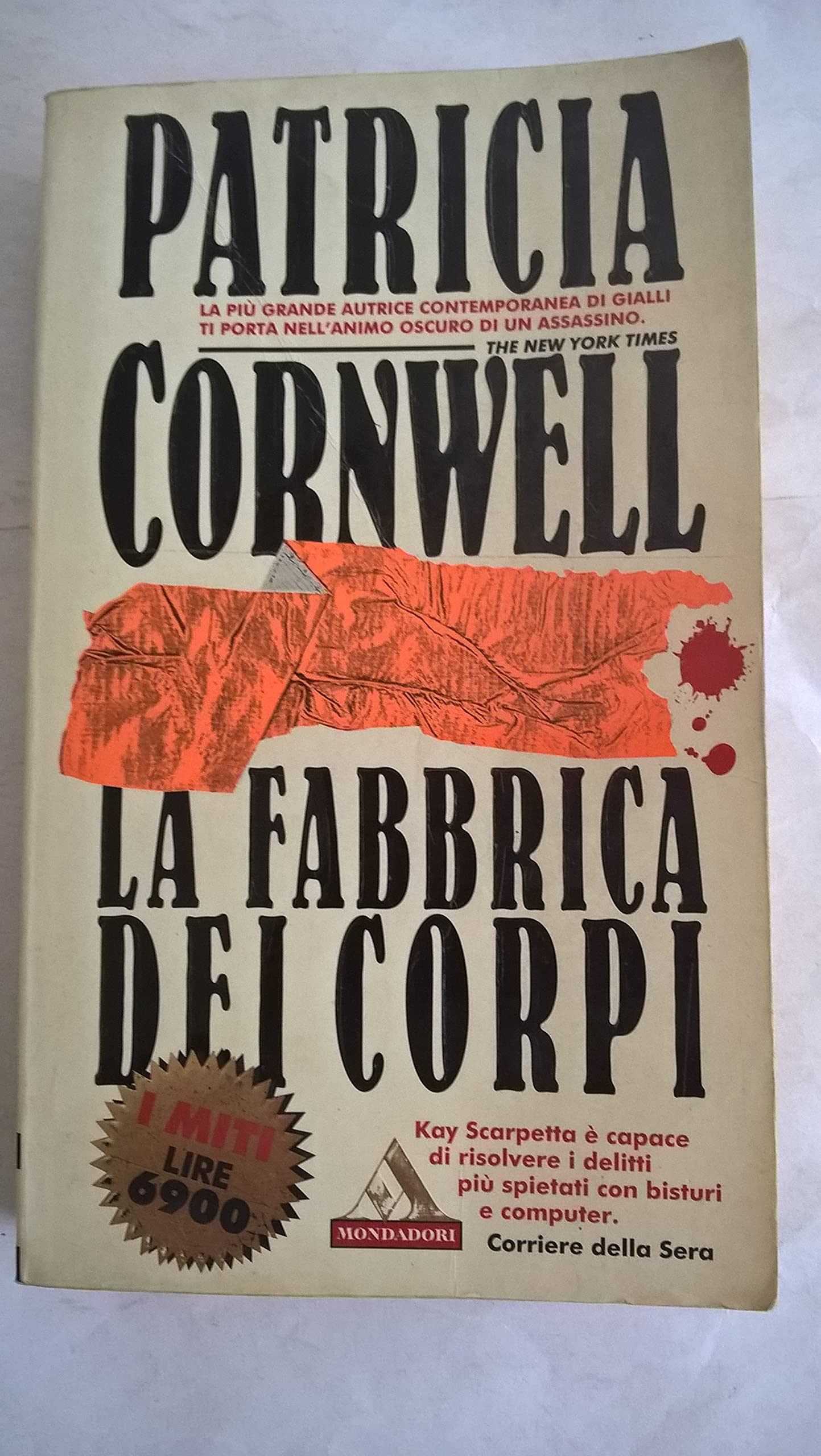 La Fabbrica Dei Corpo book