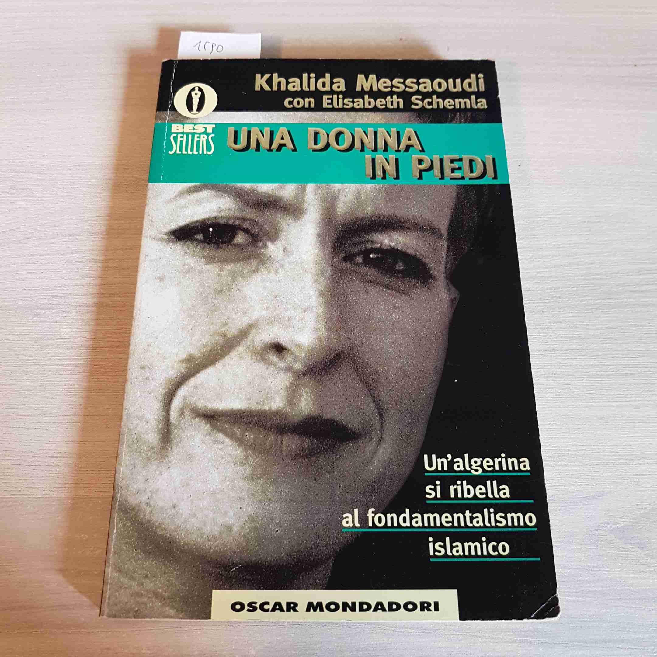 Una donna in piedi (Oscar bestsellers, Band 762) Books