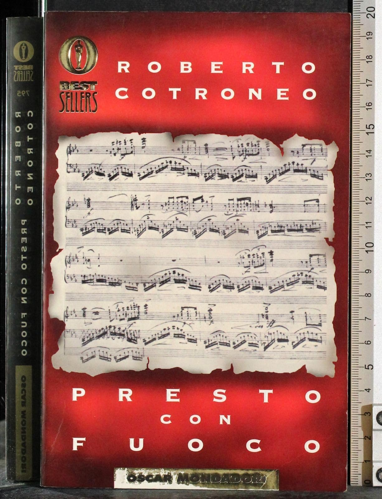 Presto con fuoco (Oscar bestsellers, Band 795) Contemporary literature