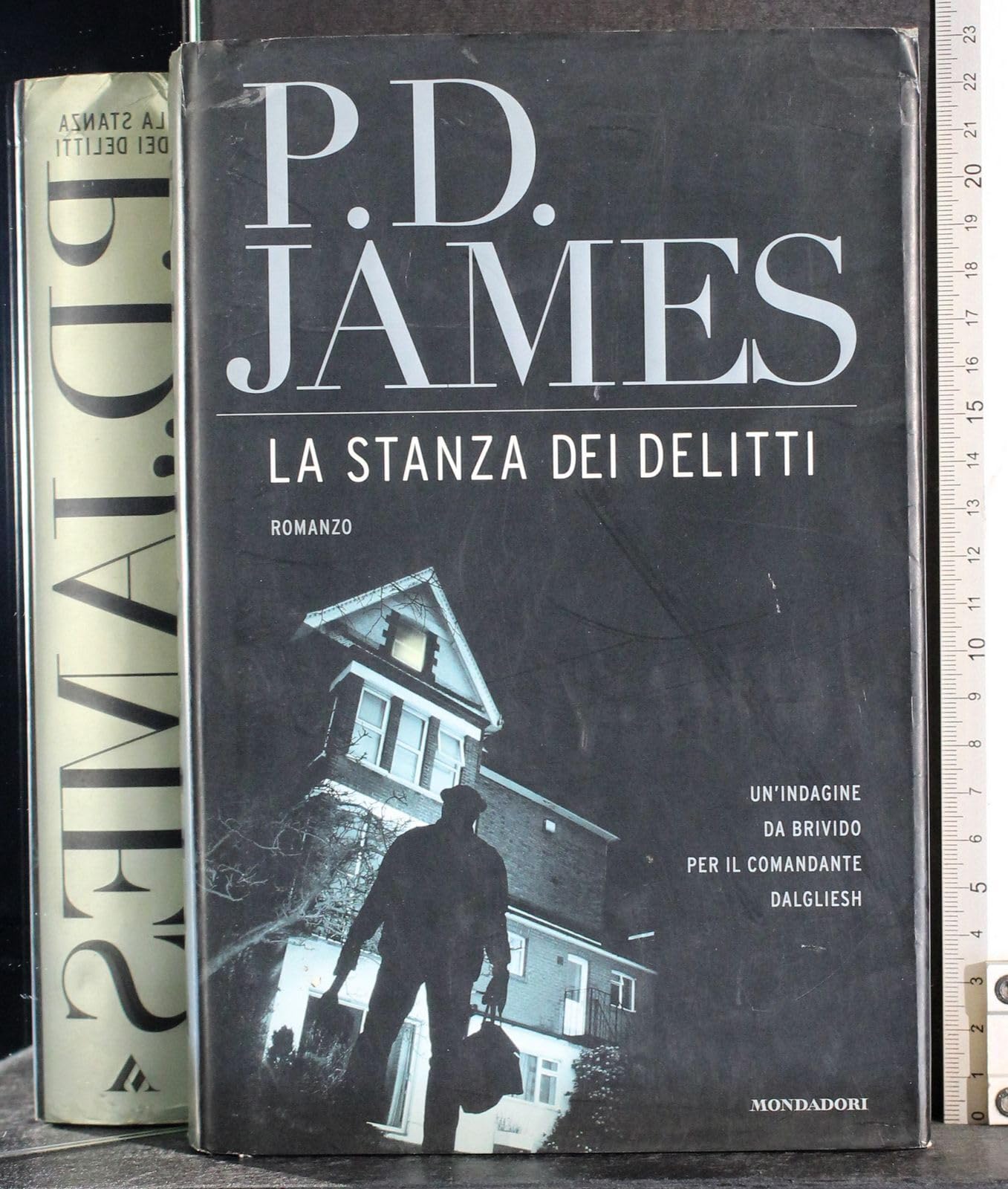 La stanza dei delitti (Omnibus) Contemporary literature