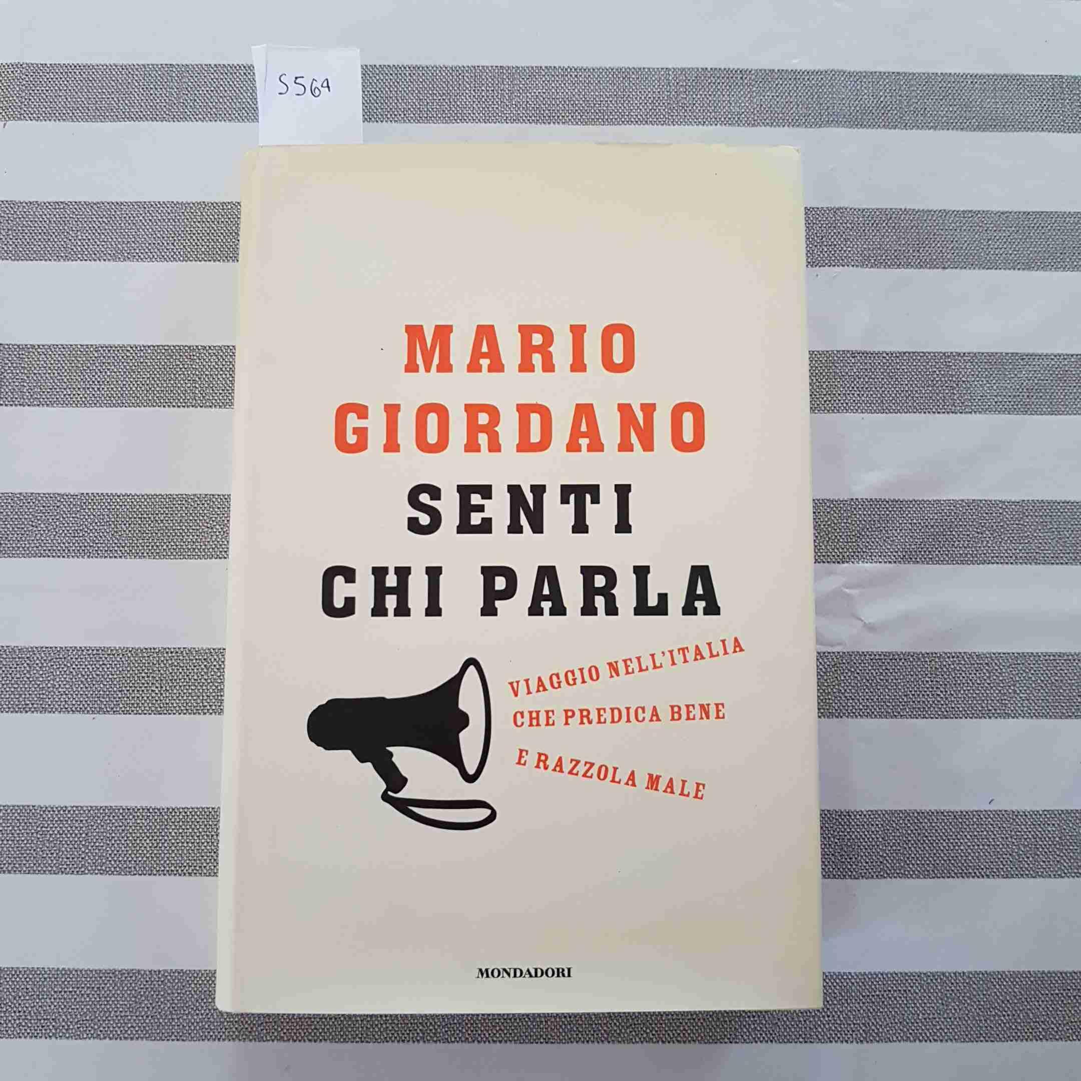Senti chi parla. Viaggio nell'Italia che predica bene e razzola male (Frecce) Books
