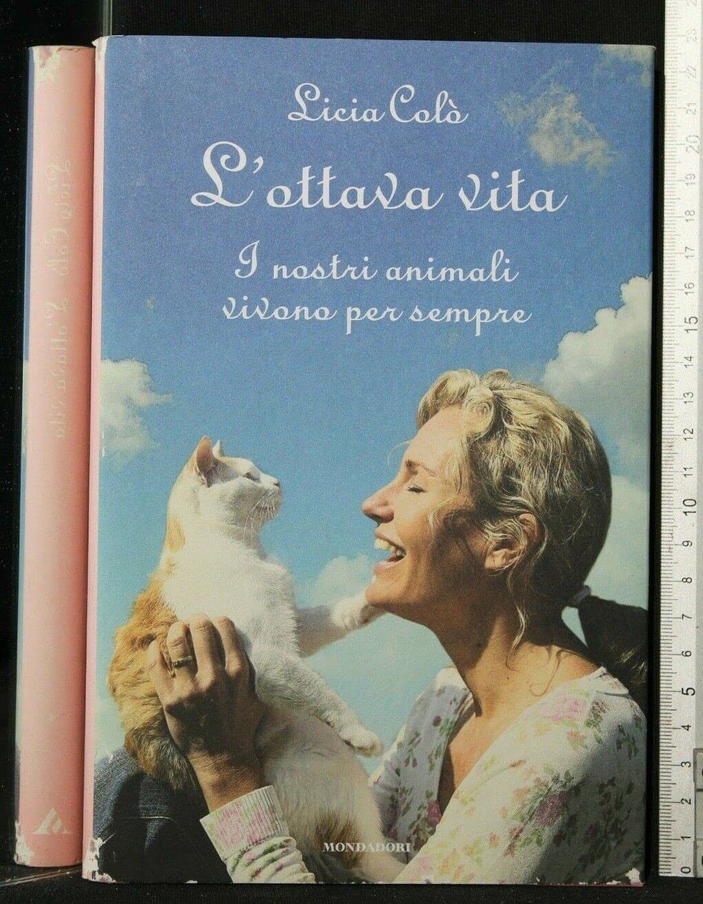 L'ottava vita. I nostri animali vivono per sempre (Ingrandimenti) Art & Literature