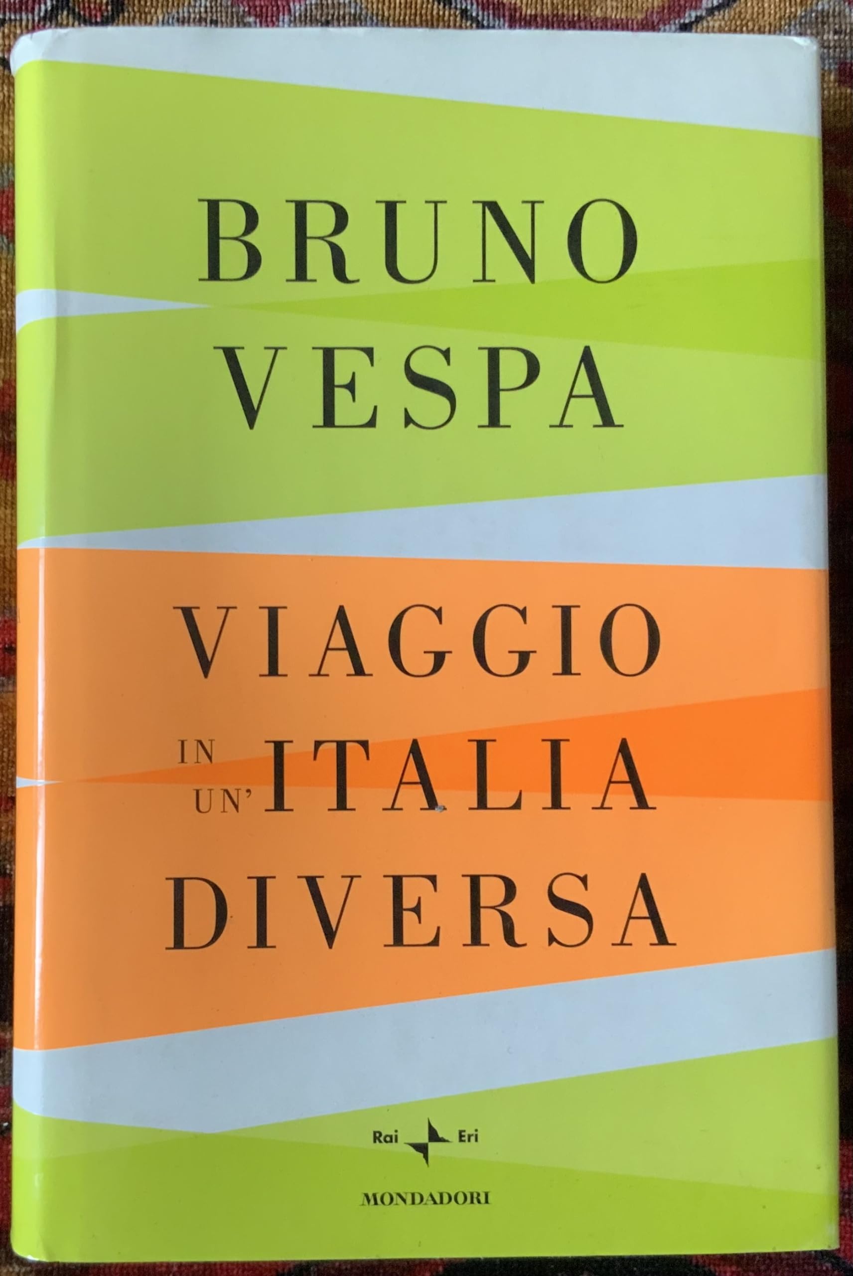 Viaggio in un'Italia diversa book