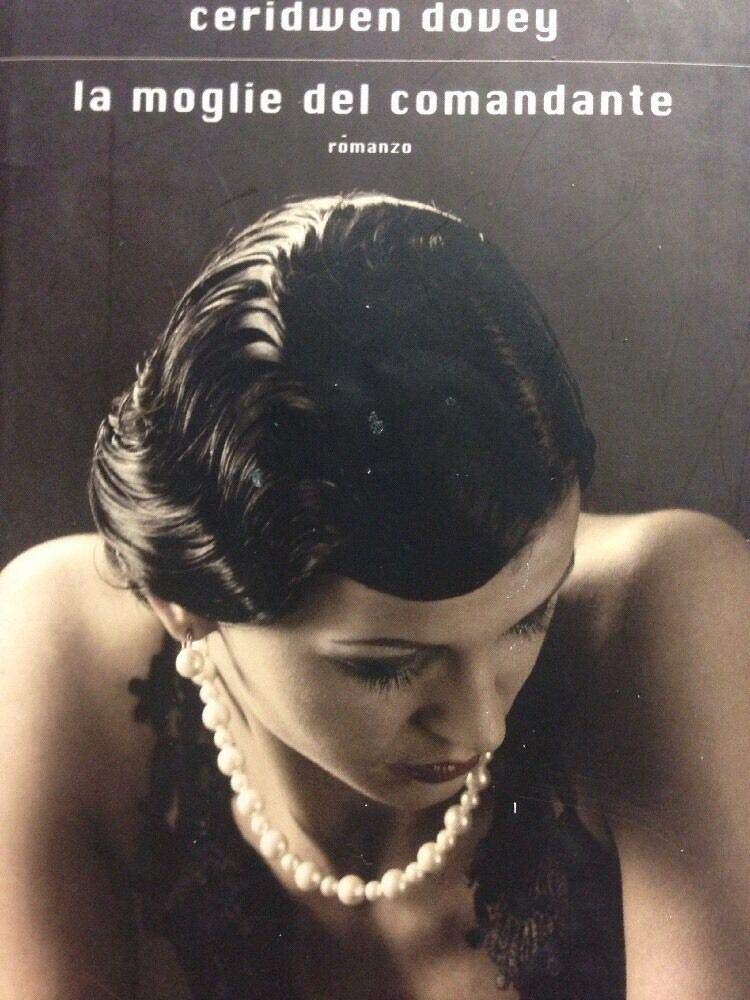 La moglie del comandante book