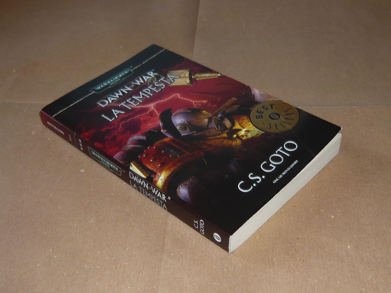La tempesta. Dawn of war. Warhammer 40.000 (Vol. 3) (Oscar bestsellers) Contemporary literature