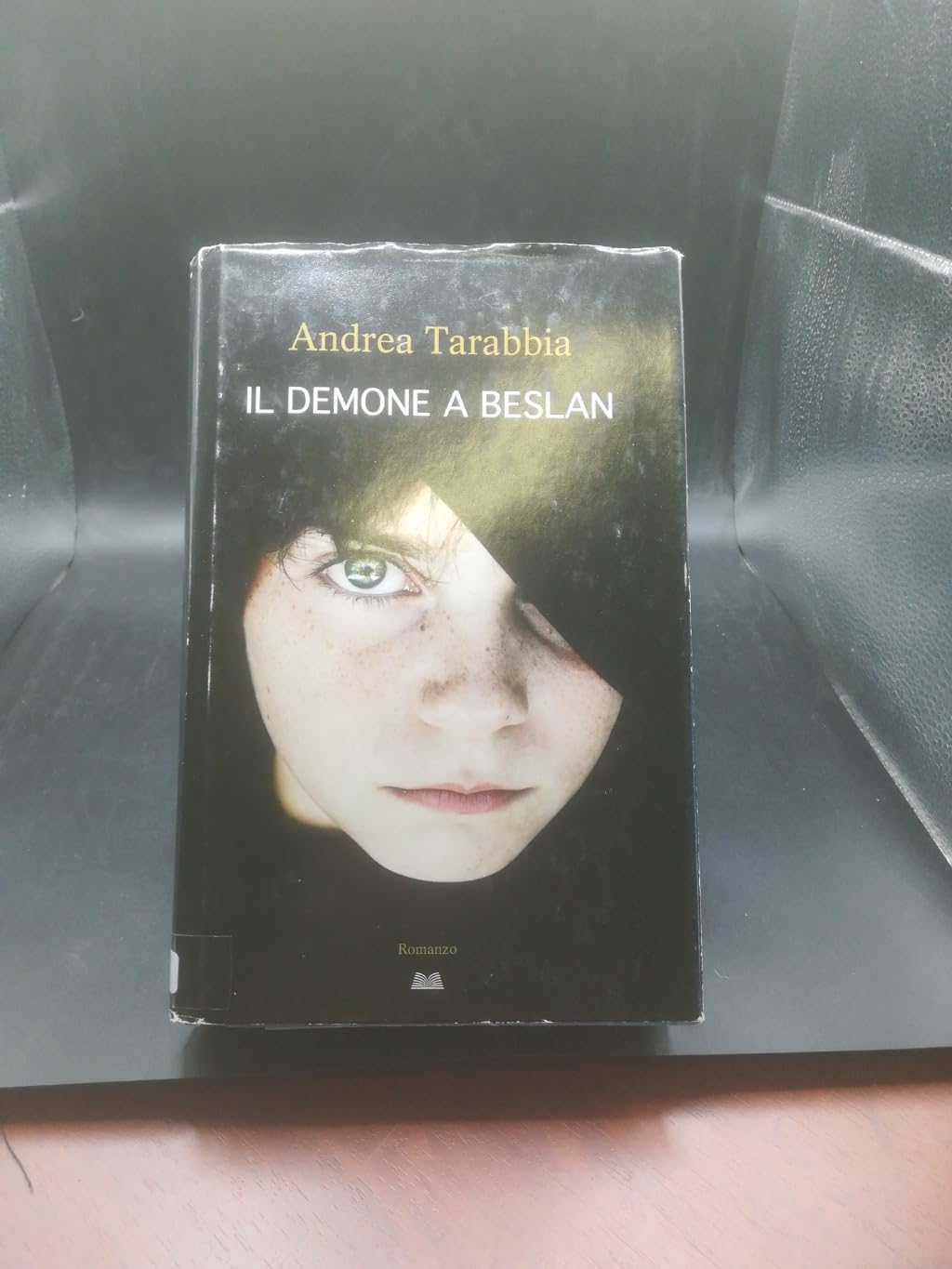 Il demone a Beslan (Scrittori italiani e stranieri) Contemporary literature