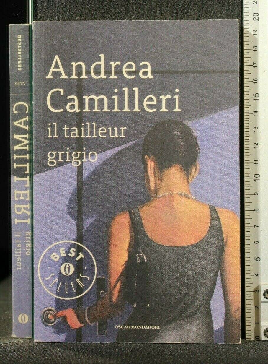 Il tailleur grigio (Oscar bestsellers, Band 2253) Contemporary literature
