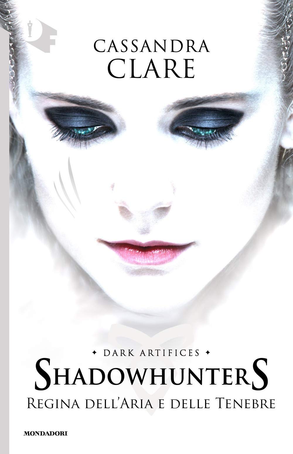 Regina dell'aria e delle tenebre. Dark artifices. Shadowhunters (Oscar fantastica) Contemporary literature