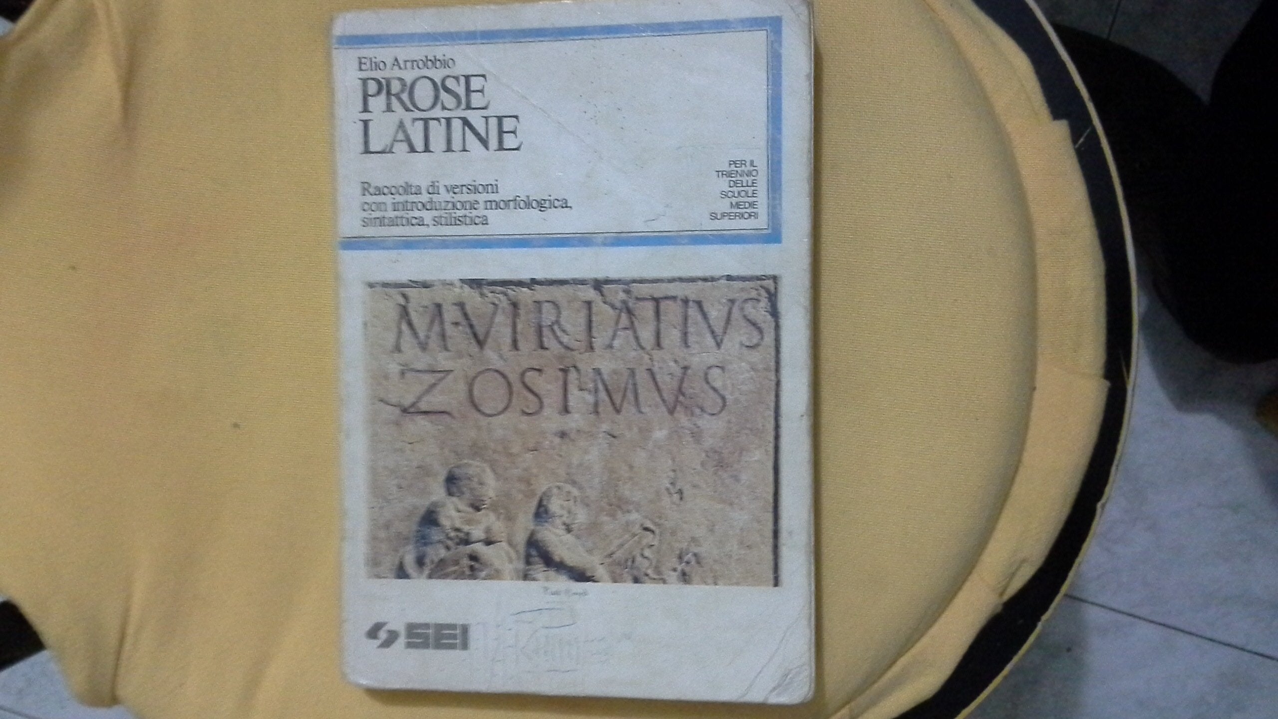 Prose latine. Raccolta di versioni con introduzione morfologica, sintattica, stilistica. Per il triennio book