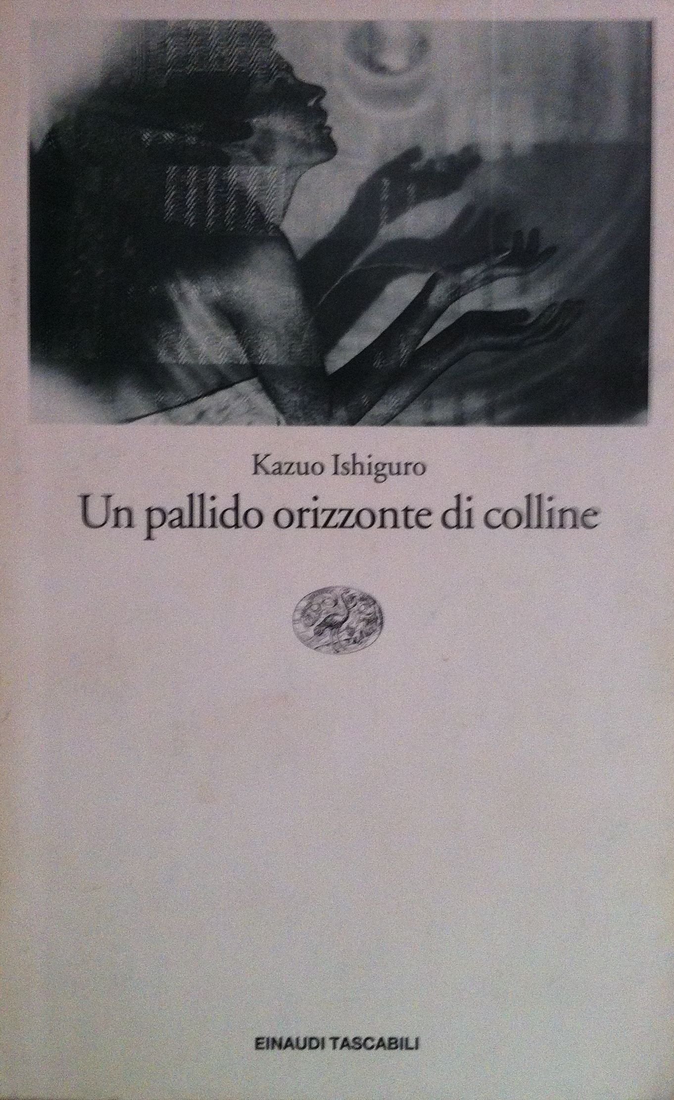 Un pallido orizzonte di colline book