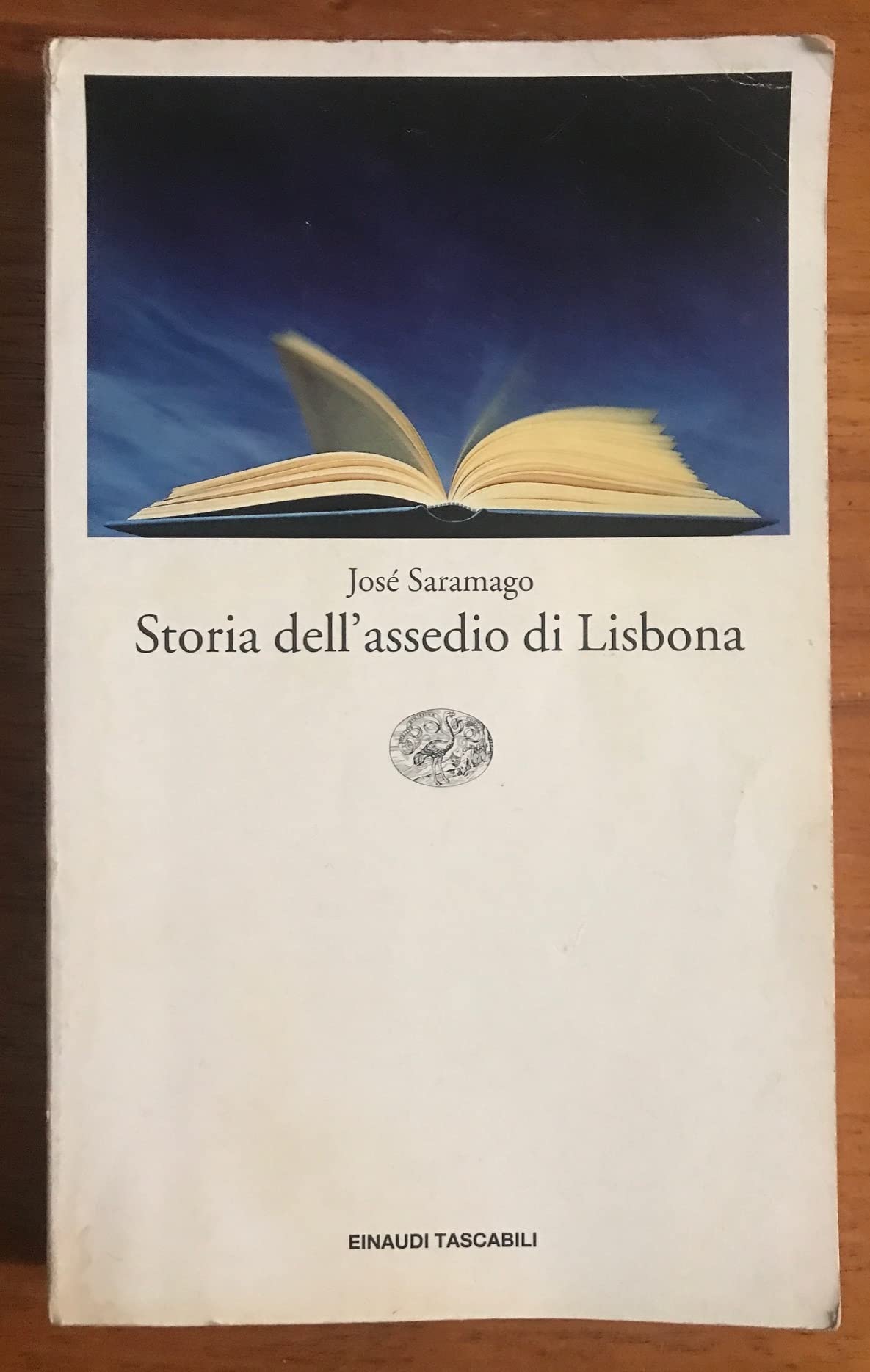 Storia dell'assedio di Lisbona (Einaudi tascabili, Band 768) Contemporary literature