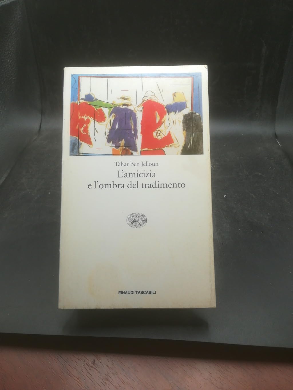 L'amicizia e l'ombra del tradimento book