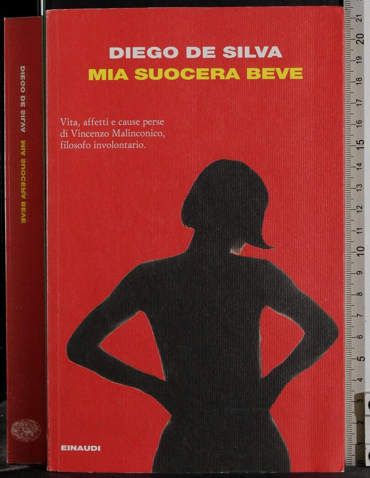 Mia suocera beve (I coralli) Contemporary literature