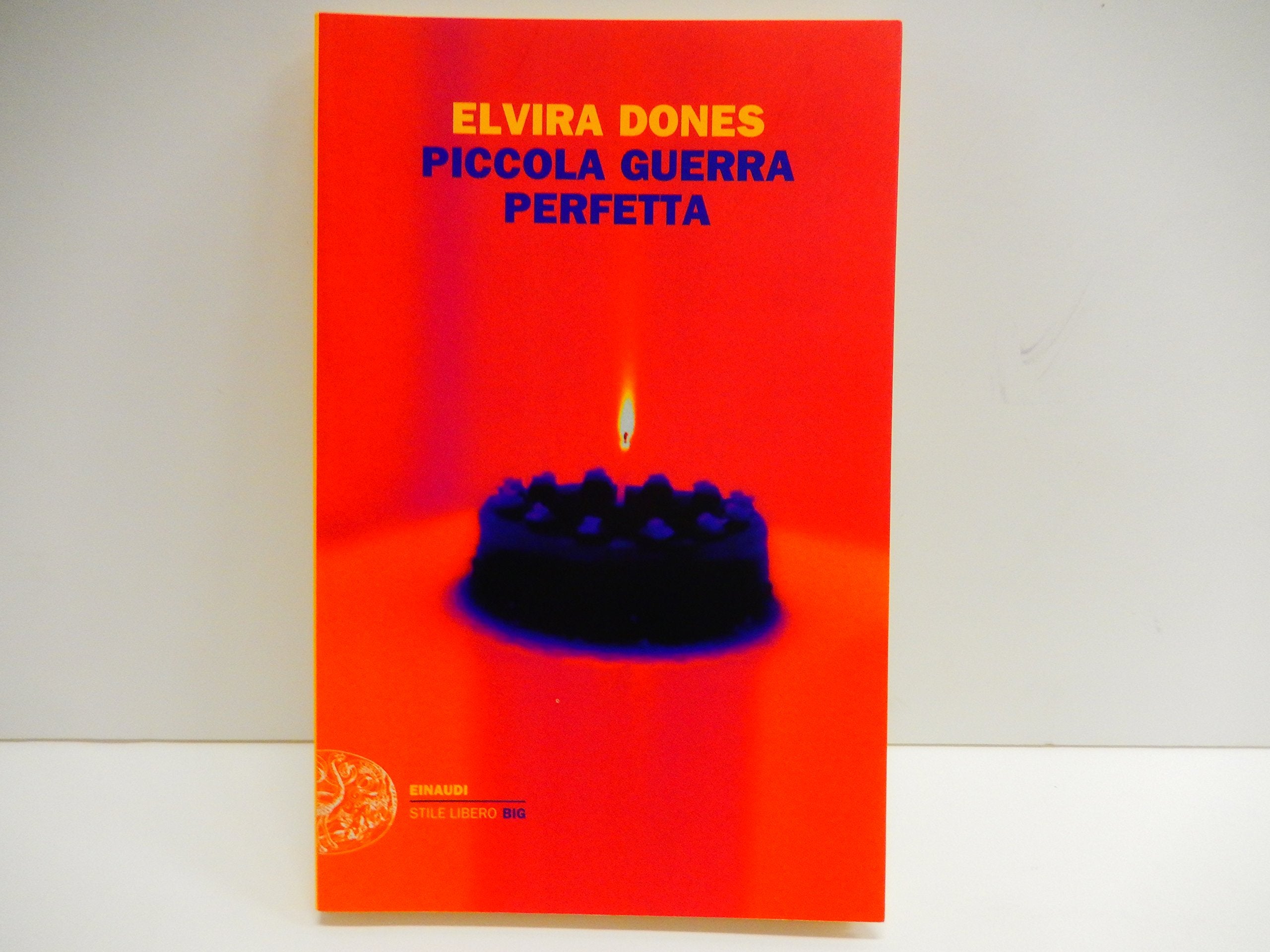 Piccola guerra perfetta (Einaudi. Stile libero big) Contemporary literature