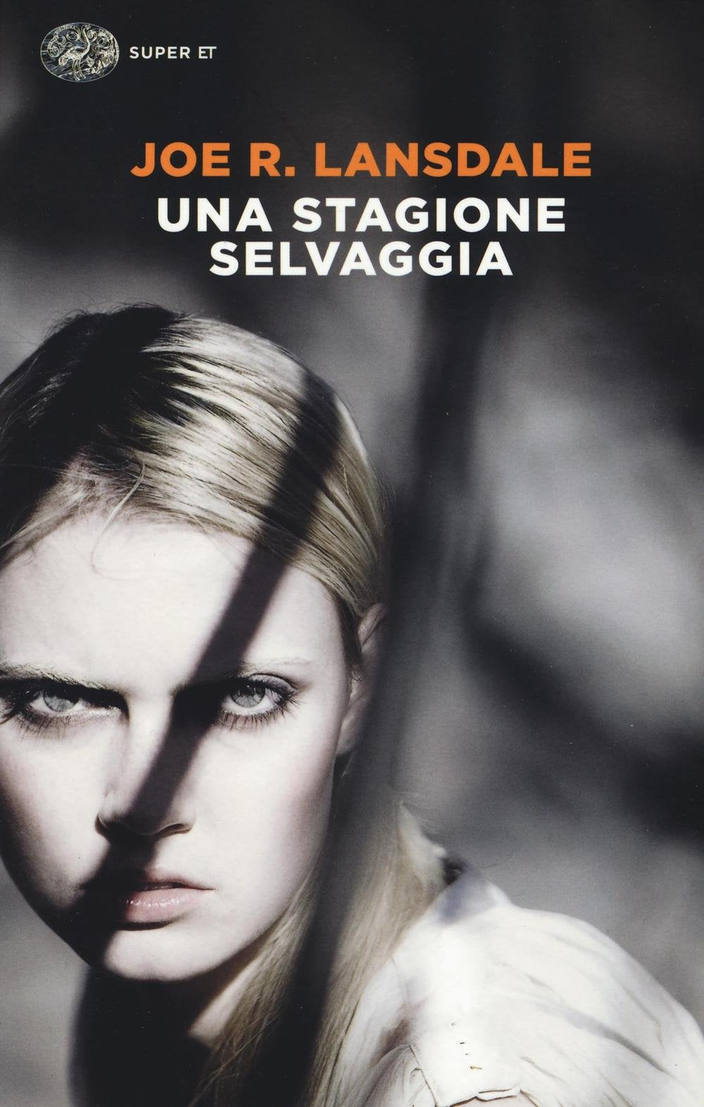 Una stagione selvaggia (Super ET) Contemporary literature