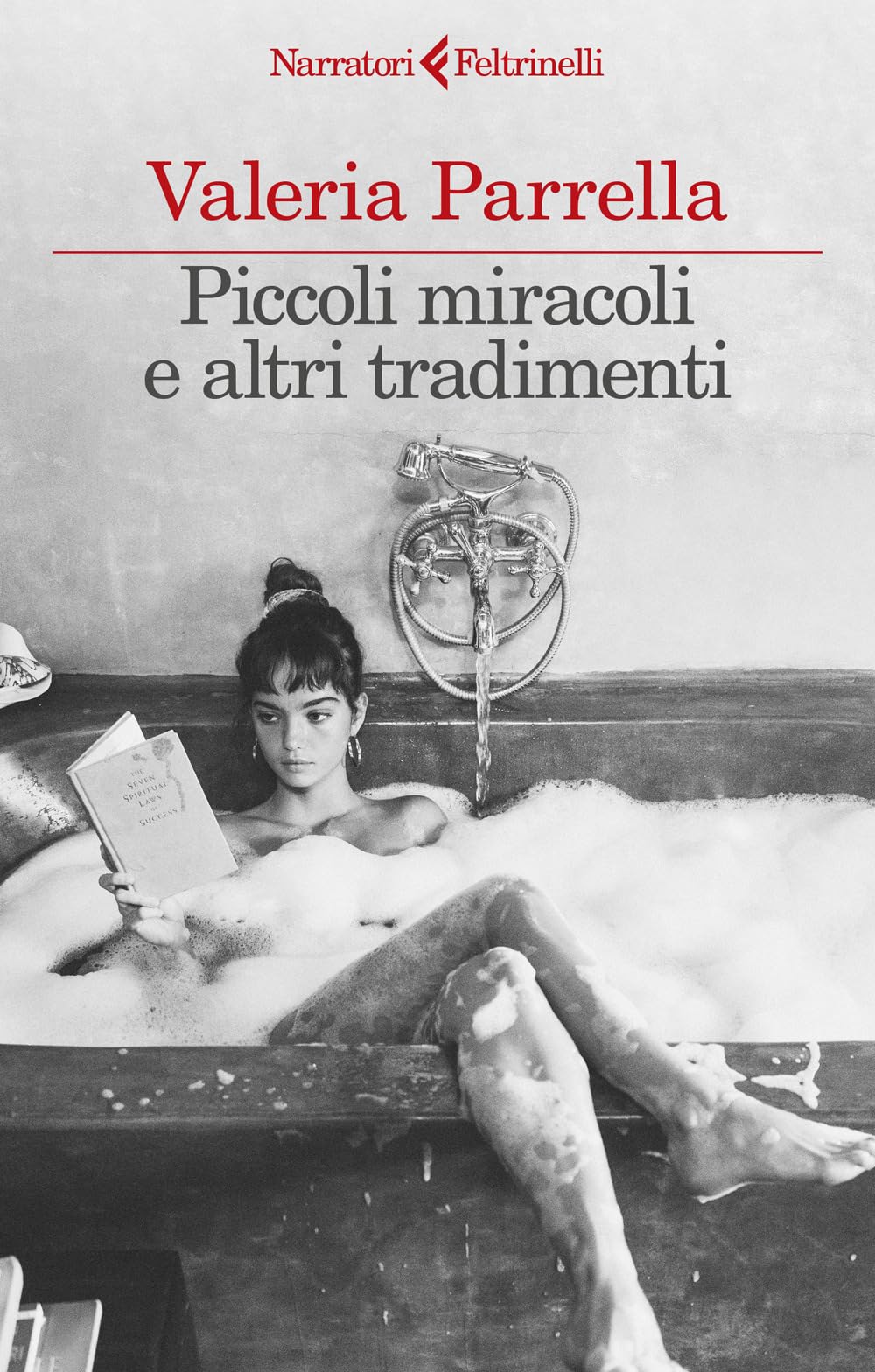 Piccoli miracoli e altri tradimenti (I narratori) Essays & Short Stories