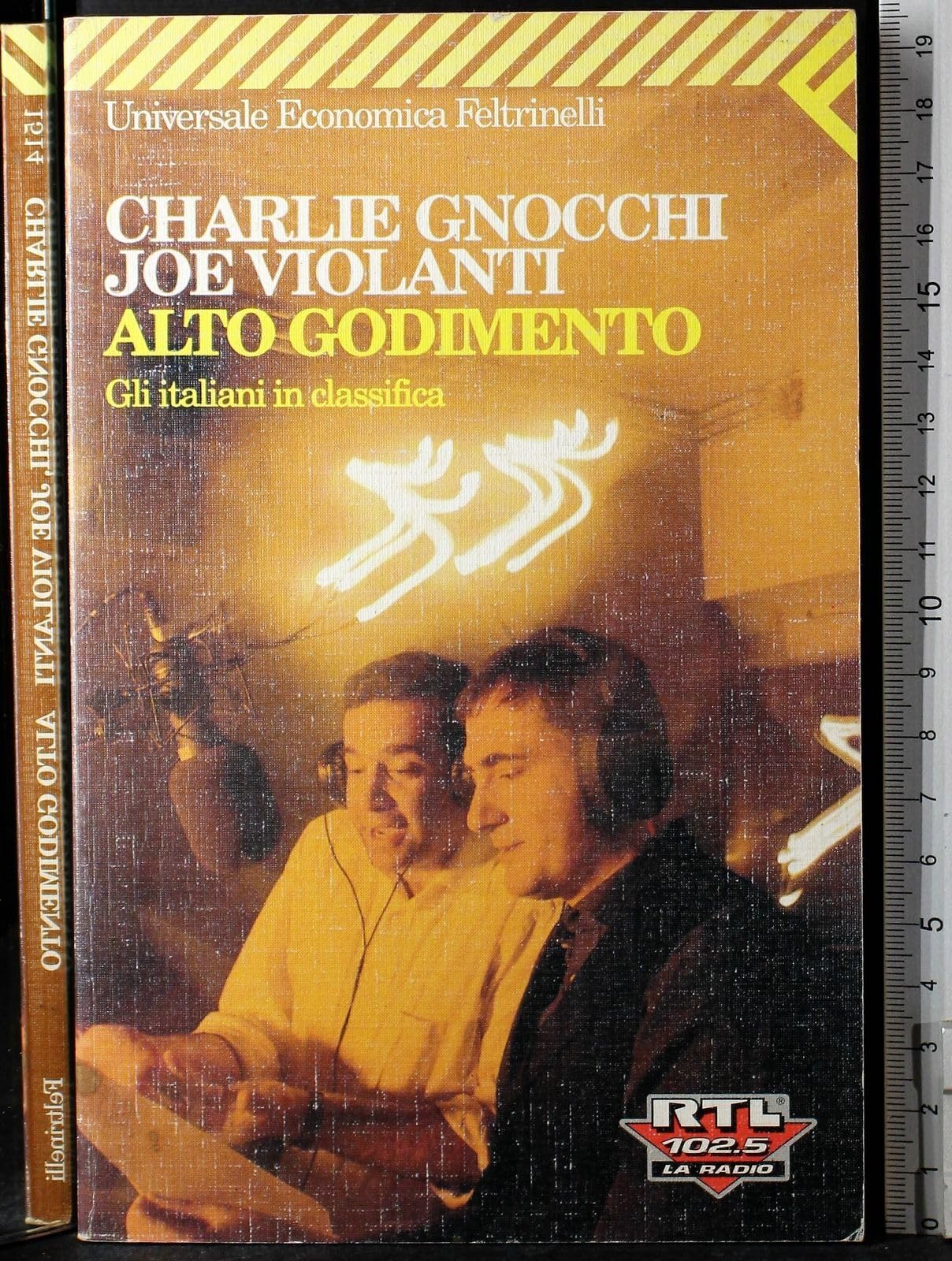 Alto godimento. Gli italiani in classifica (Universale economica, Band 1514) Books