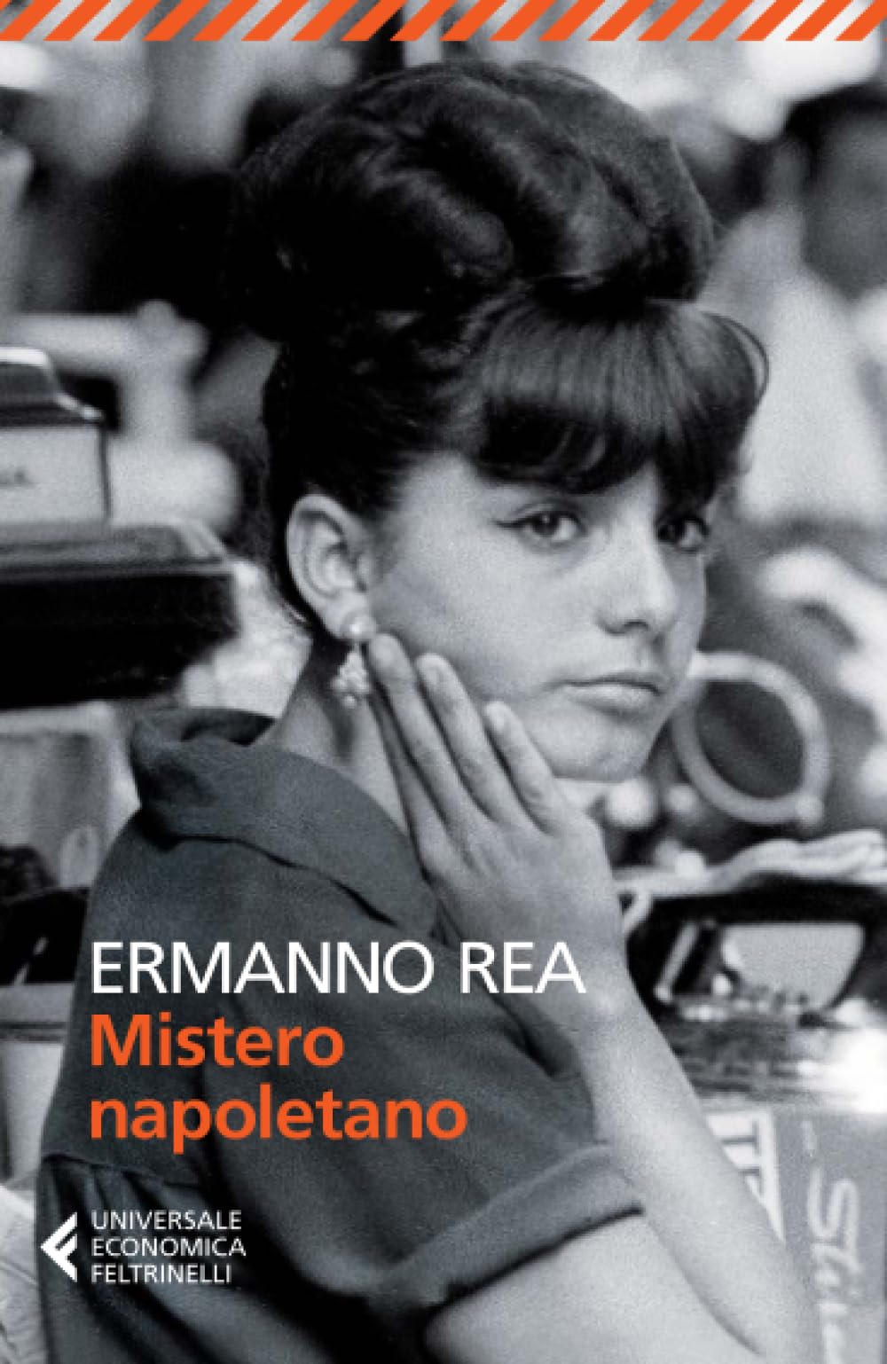 Mistero napoletano (Universale economica, Band 8425) Contemporary literature