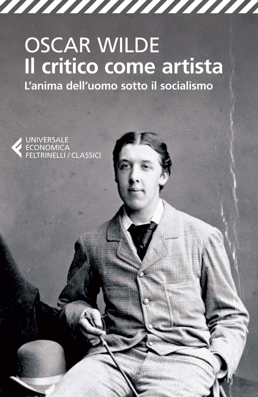Il critico come artista-L'anima dell'uomo sotto il socialismo. Testo inglese a fronte Essays & Short Stories