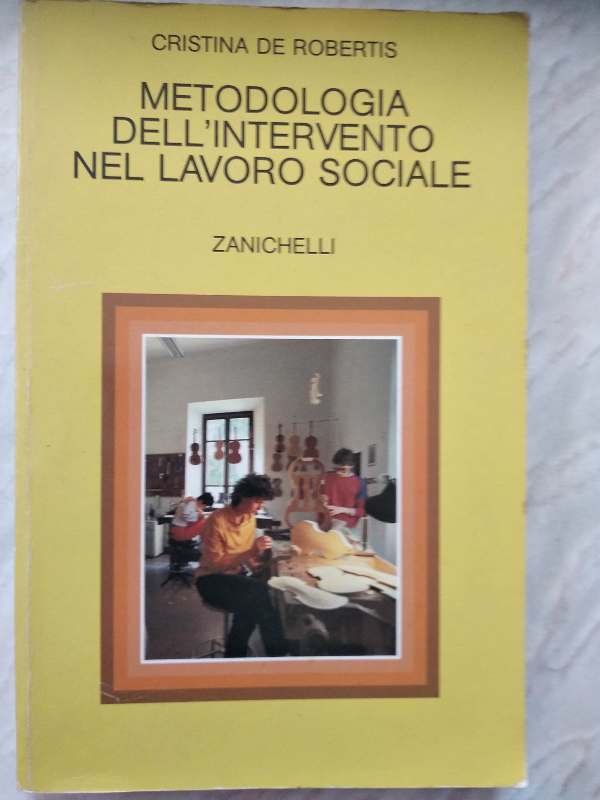 Metodologia dell'intervento nel lavoro sociale book