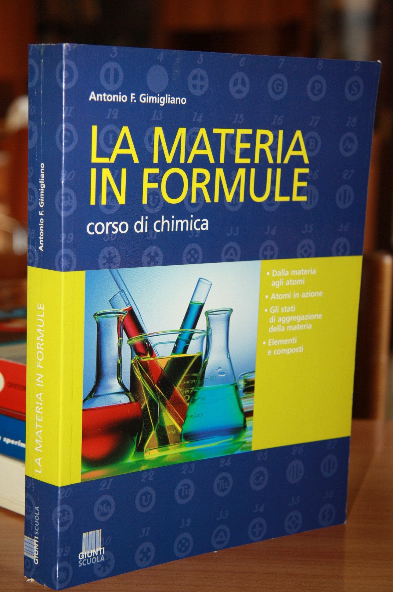 Materia in formule-Corso di chimica. Per le Scuole superiori book