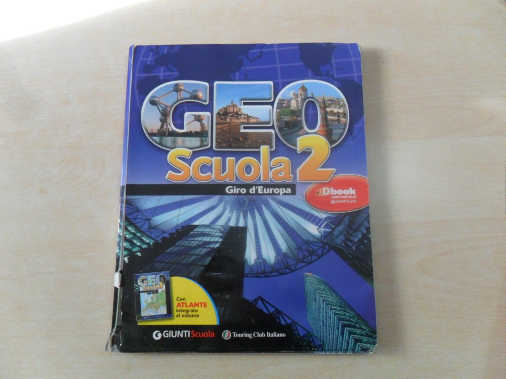 Geoscuola. Con atlante. Per la Scuola media. Con espansione online. Giro d'Europa (Vol. 2) Natural Sciences