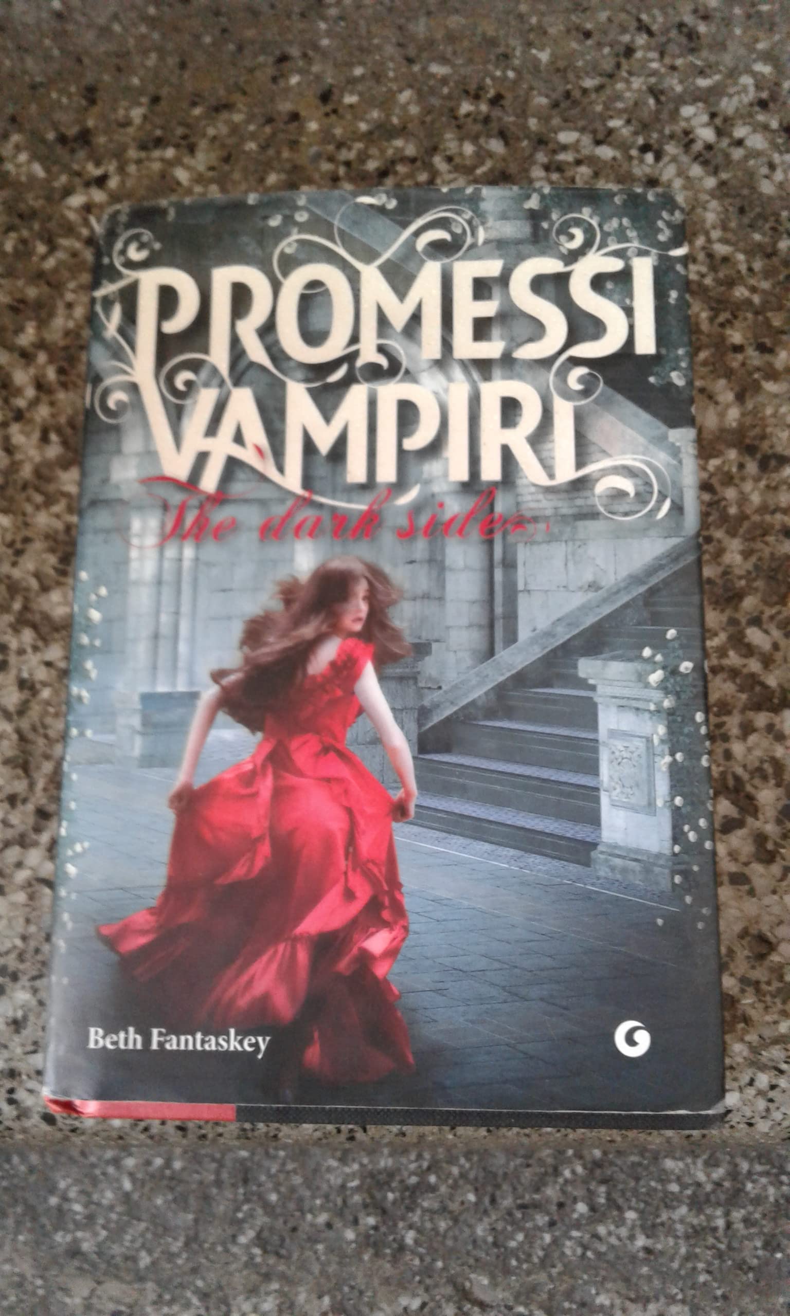 Promessi vampiri. The dark side (Tascabili Giunti) Horror & Mystery