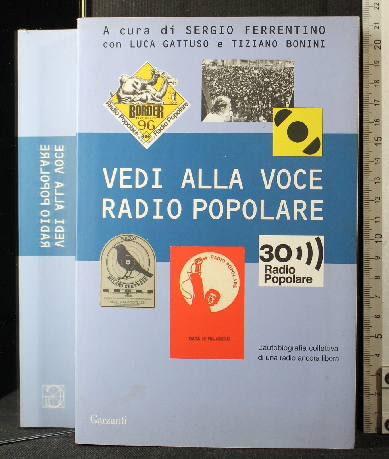 Vedi Alla Voce Radio Popolare book