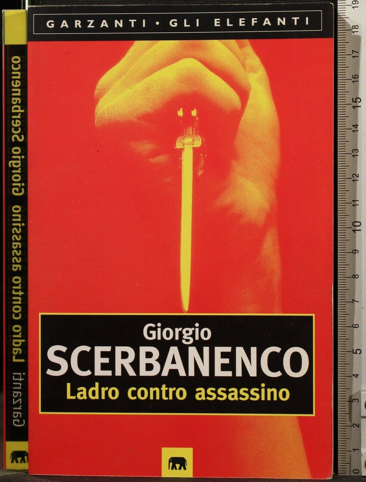 Ladro contro assassino (Gli elefanti) Contemporary literature