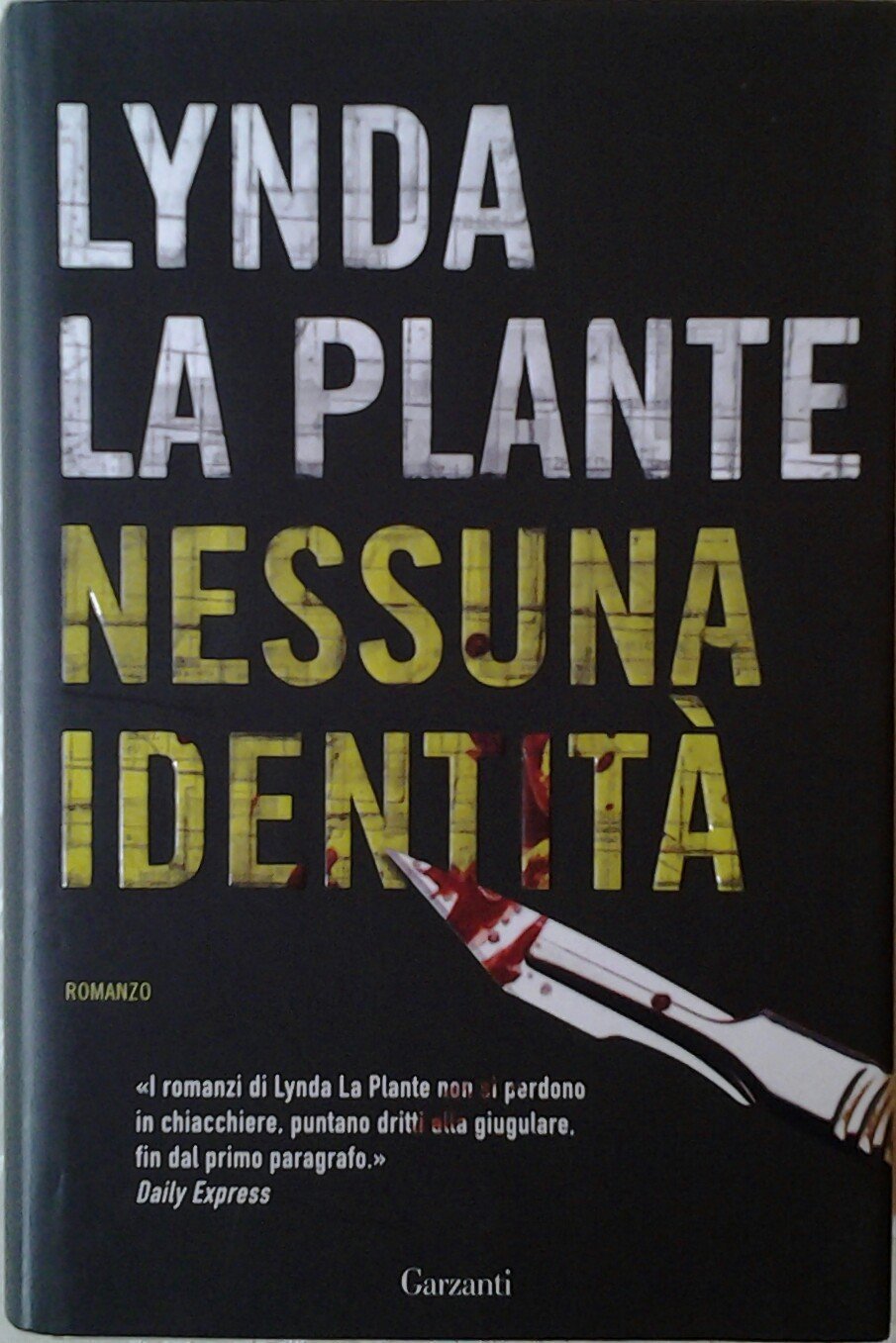 Nessuna identità (Narratori moderni) Contemporary literature