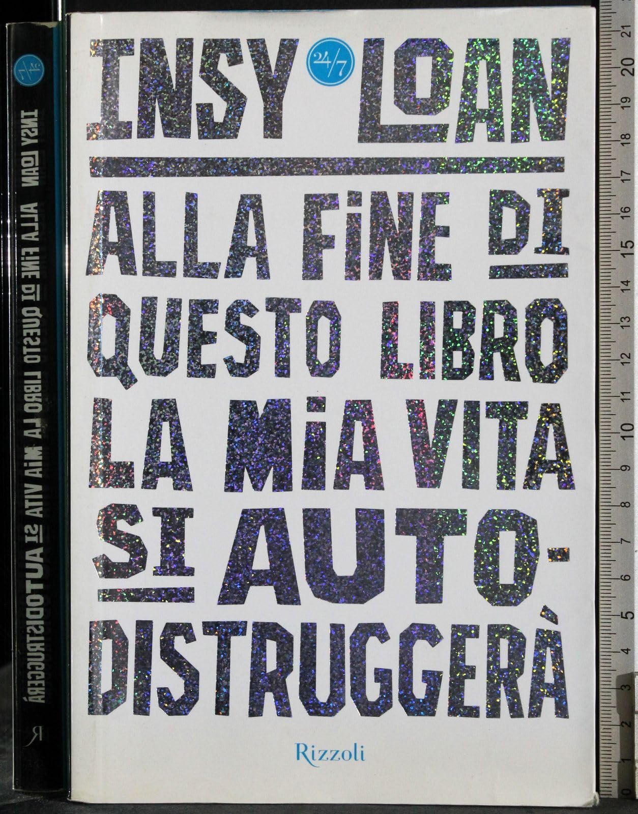 Alla fine di questo libro la mia vita si autodistruggerà Contemporary literature