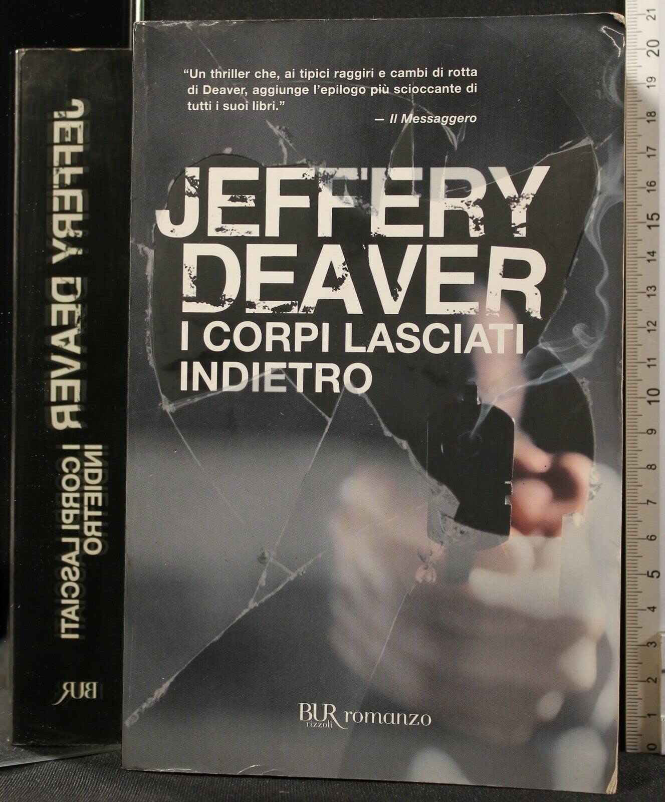 I corpi lasciati indietro (BUR Narrativa) Contemporary literature