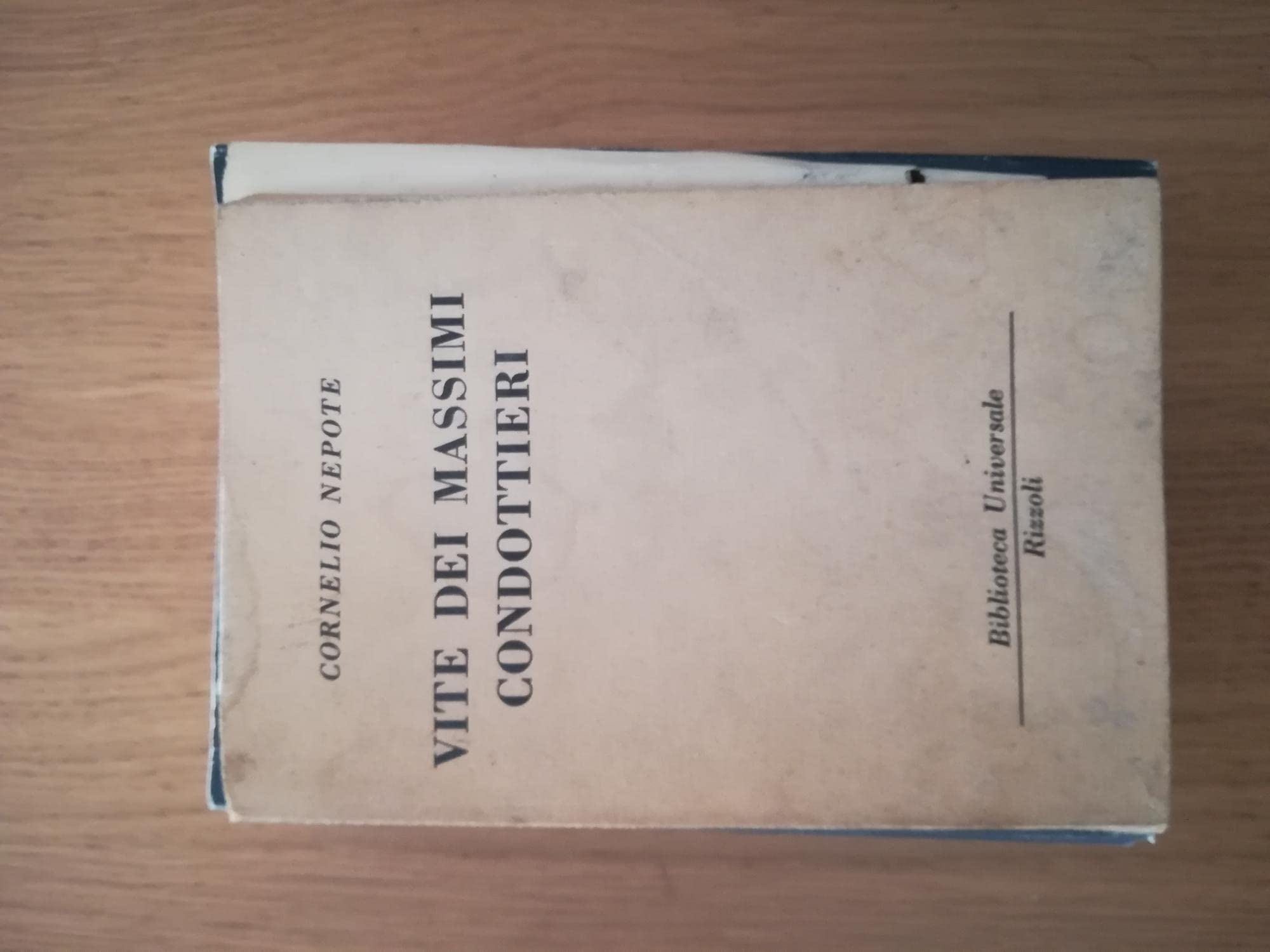Vite dei massimi condottieri (BUR Classici greci e latini, Band 553) Historical Fiction