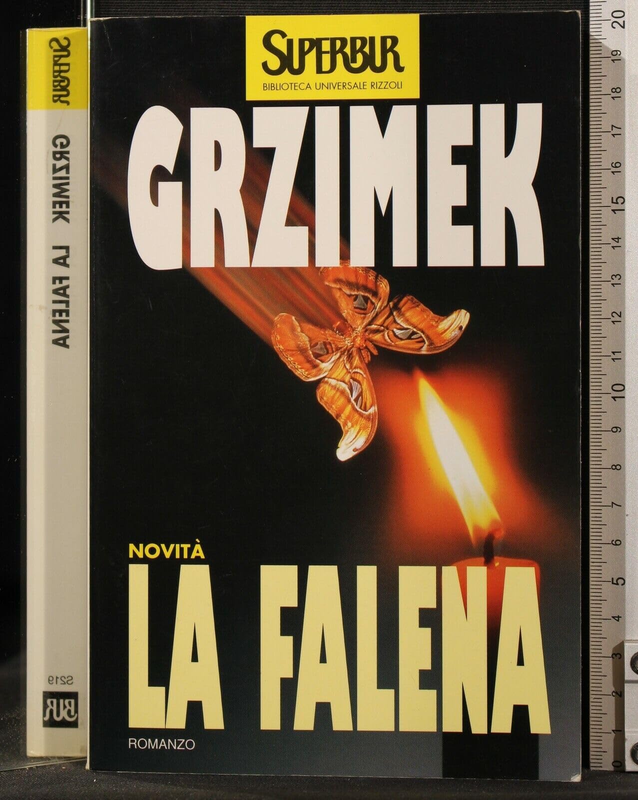 La falena (Superbur, Band 219) Contemporary literature