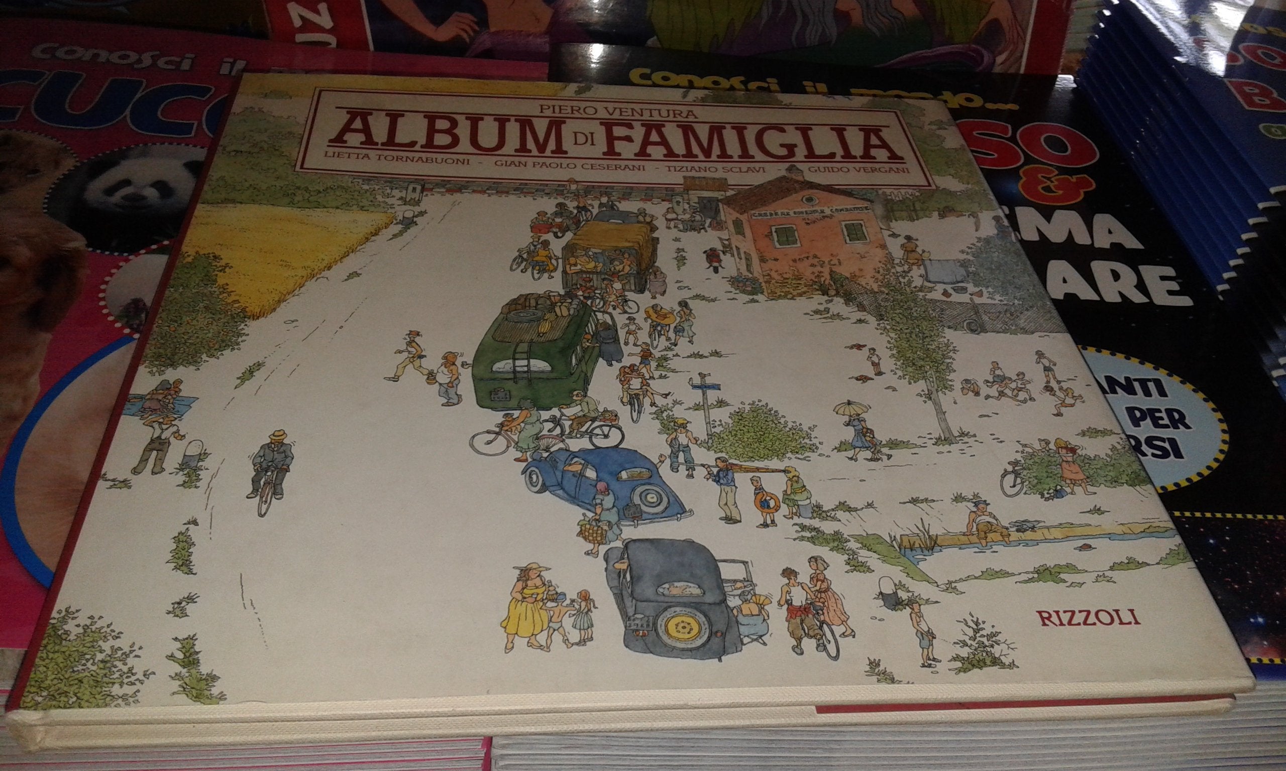 Album di famiglia book