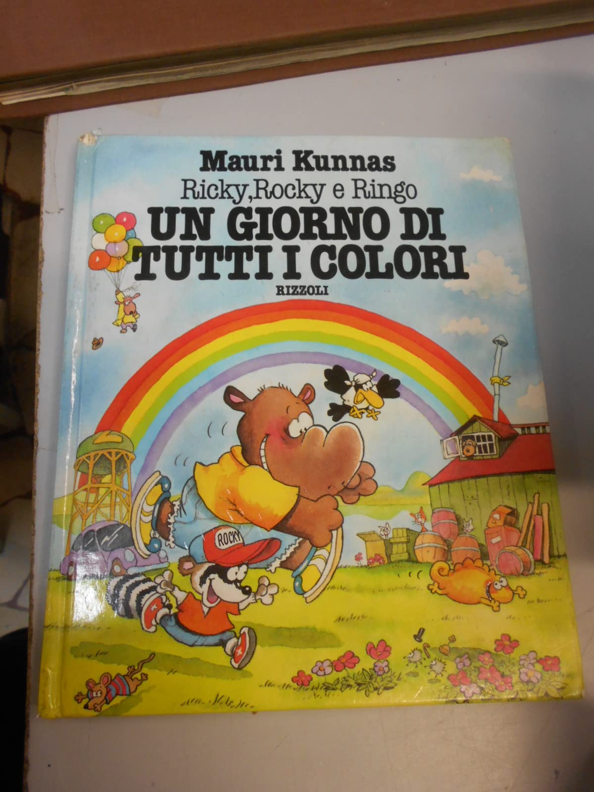 Ricky, Rocky e Ringo, un giorno tutto a colori book