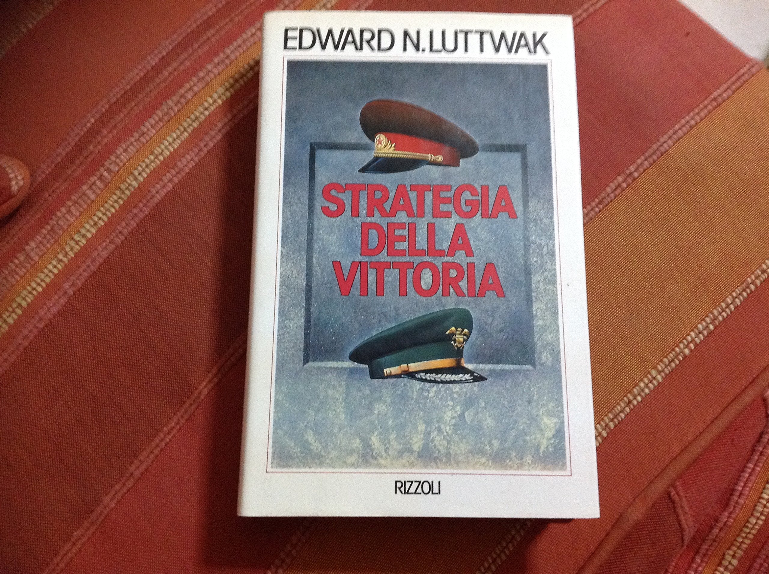 Strategia della vittoria book