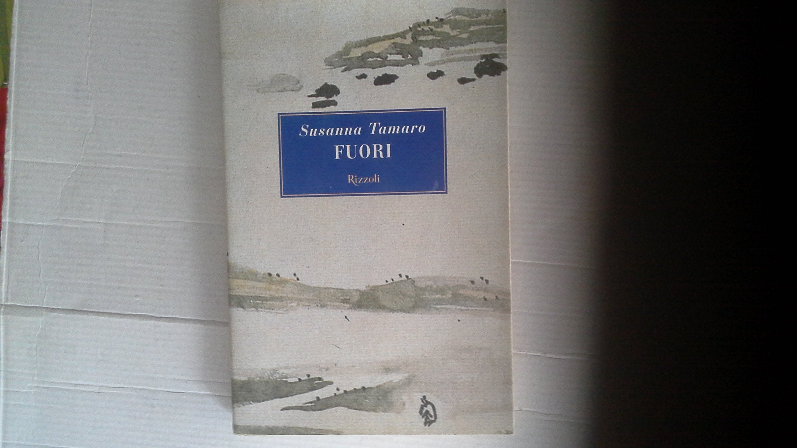 Fuori: 4 Racconti (Scala italiani) Essays & Short Stories