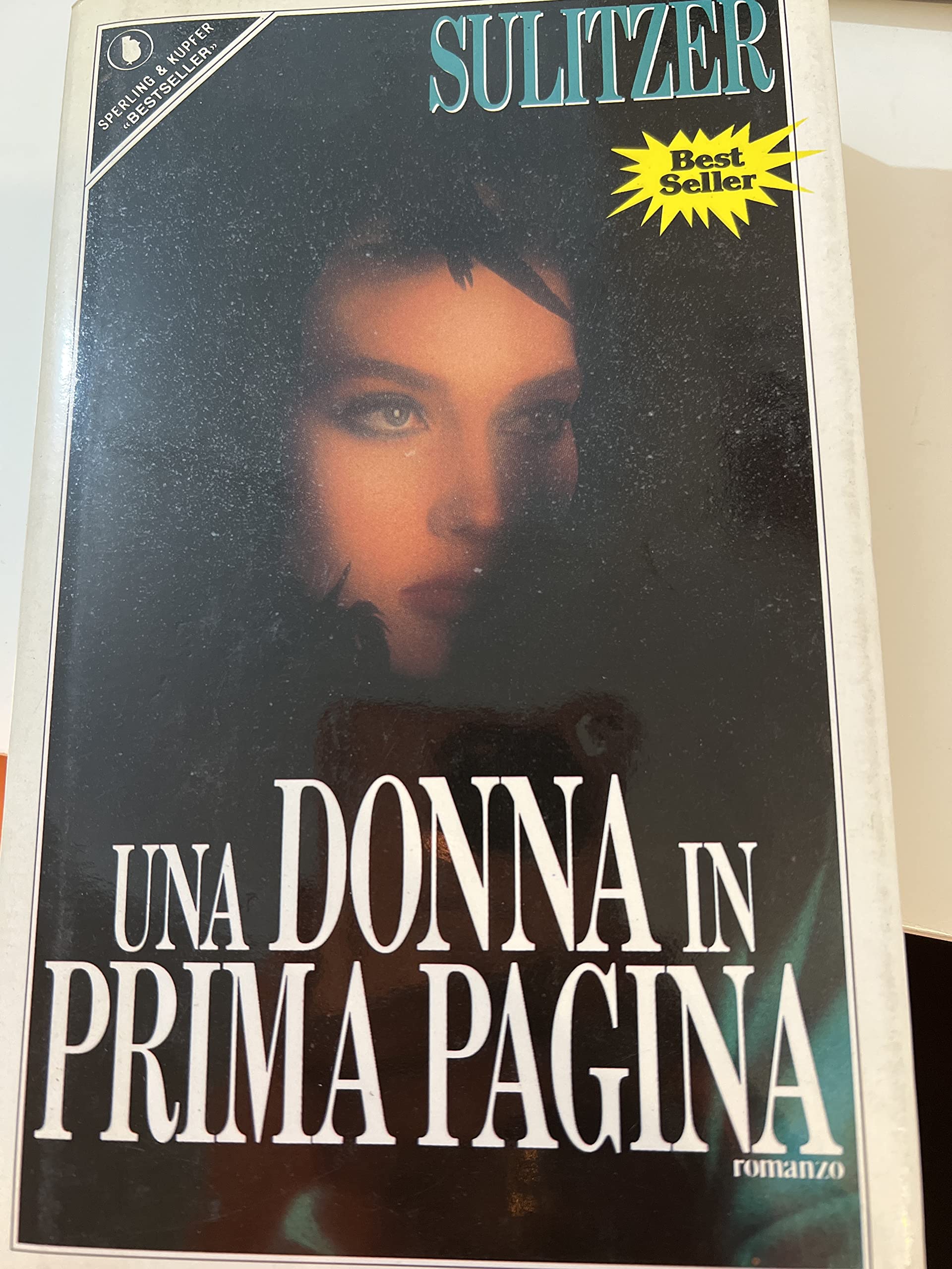 Una donna in prima pagina (Pandora) Contemporary literature