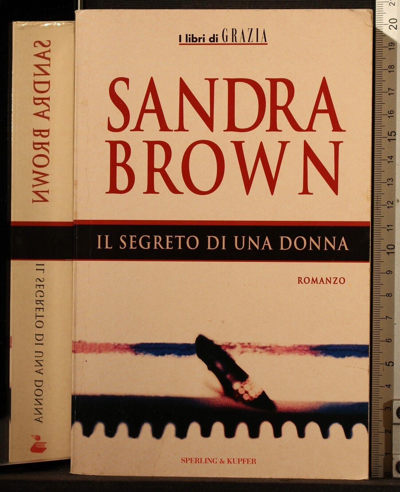 Il segreto di una donna (Pandora) Contemporary literature