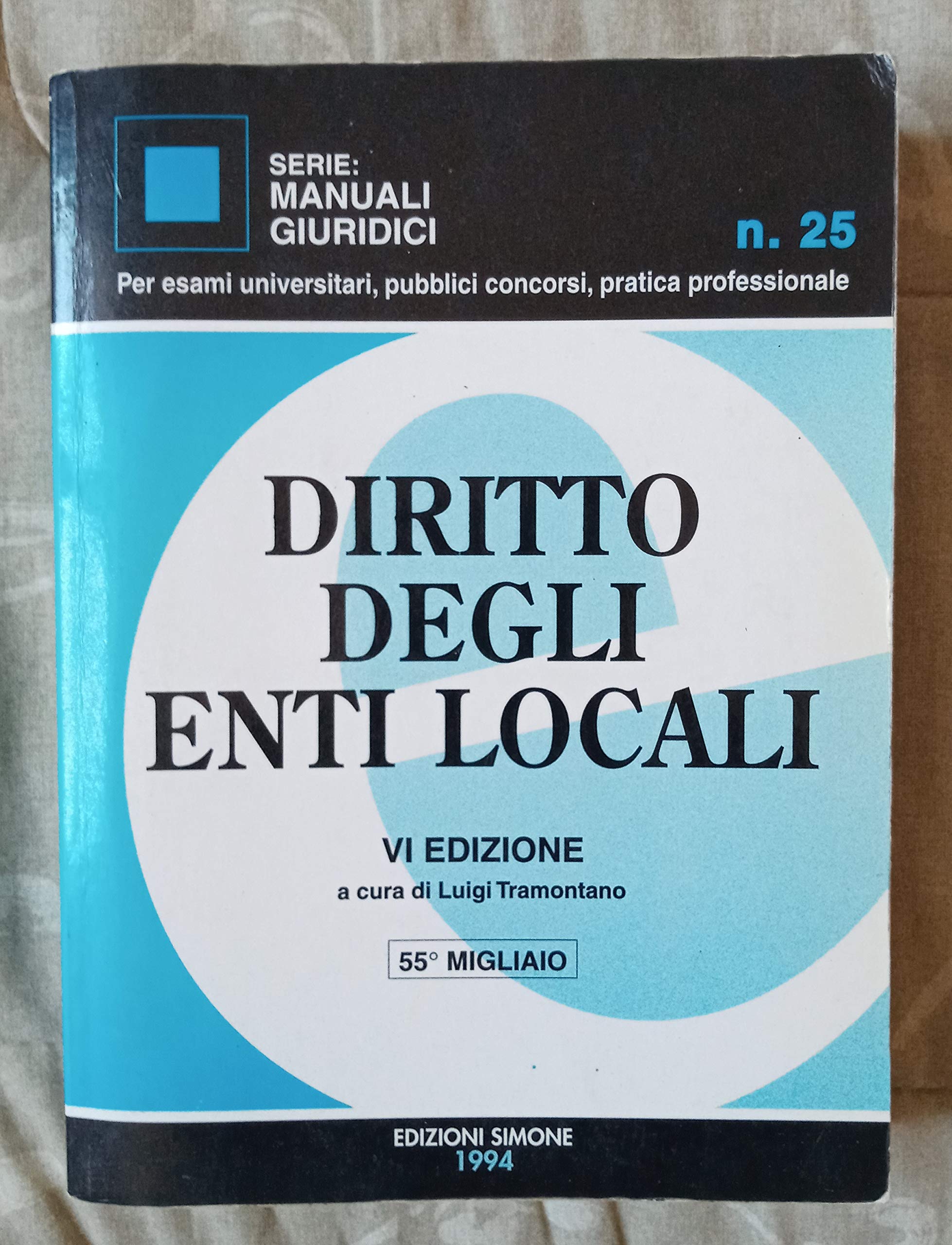Diritto degli enti locali (Manuali giuridici, Band 25) Law