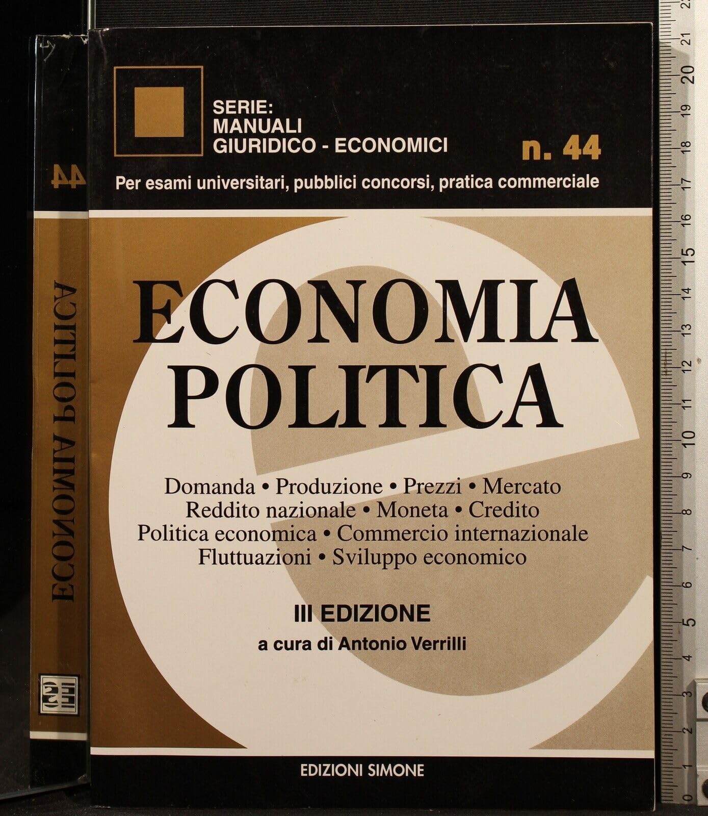 Economia politica Books