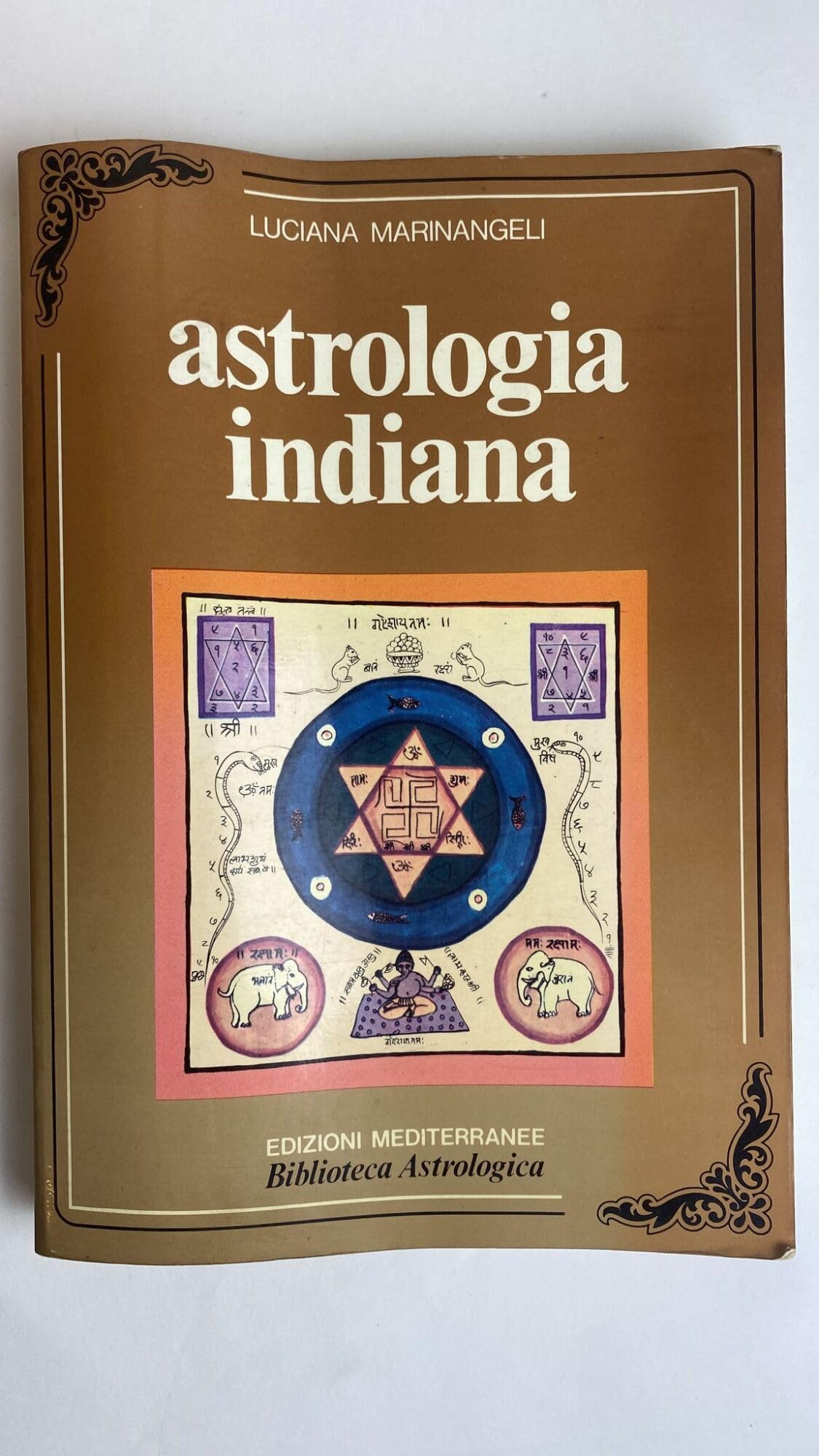 Astrologia indiana book