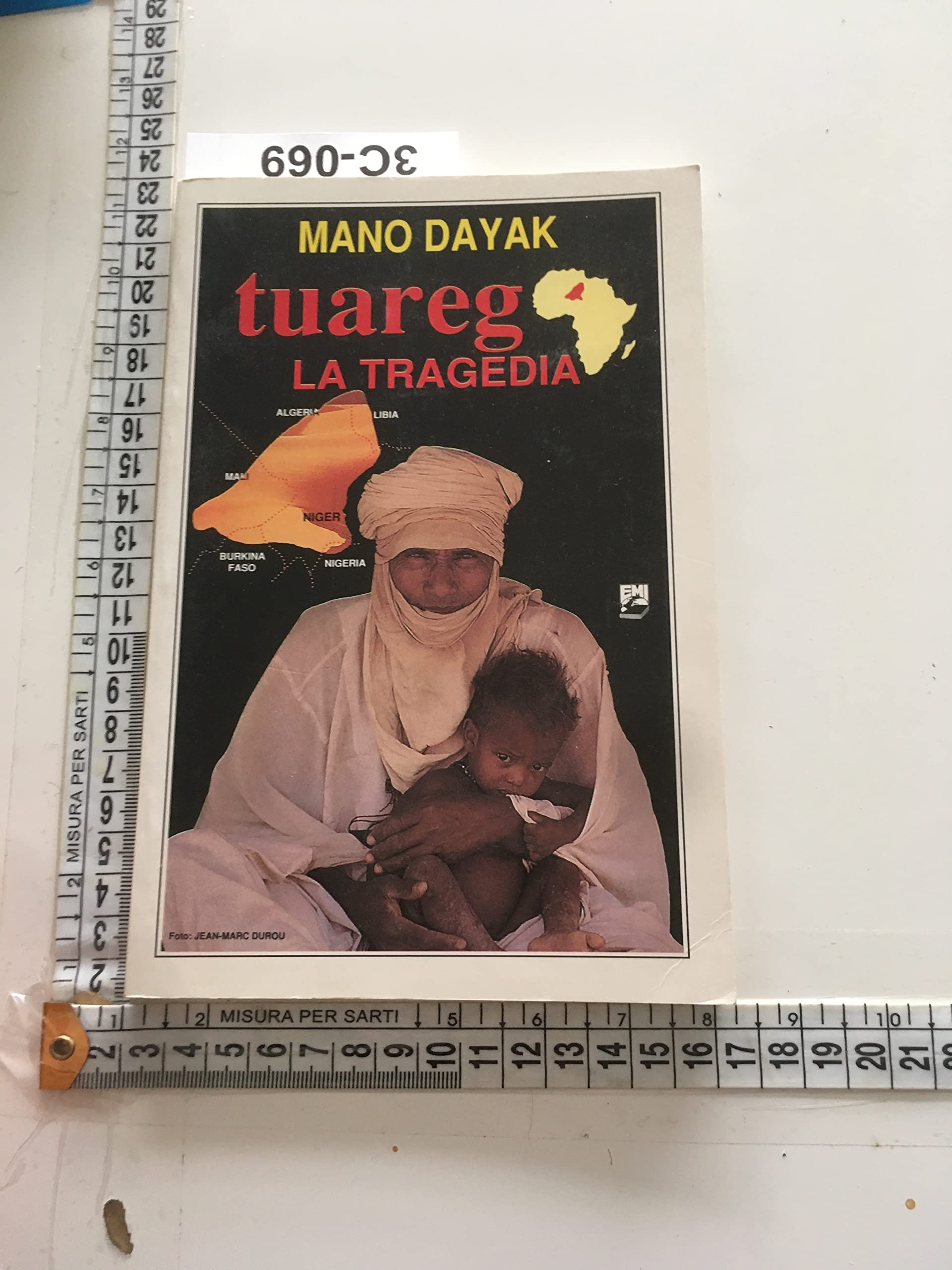 Tuareg. La tragedia (Conoscenza dei popoli. Paesi:situazioni e problemi) Books