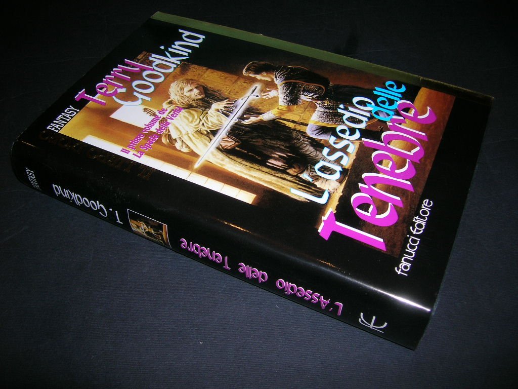 L'assedio delle tenebre (Il libro d'oro) Contemporary literature