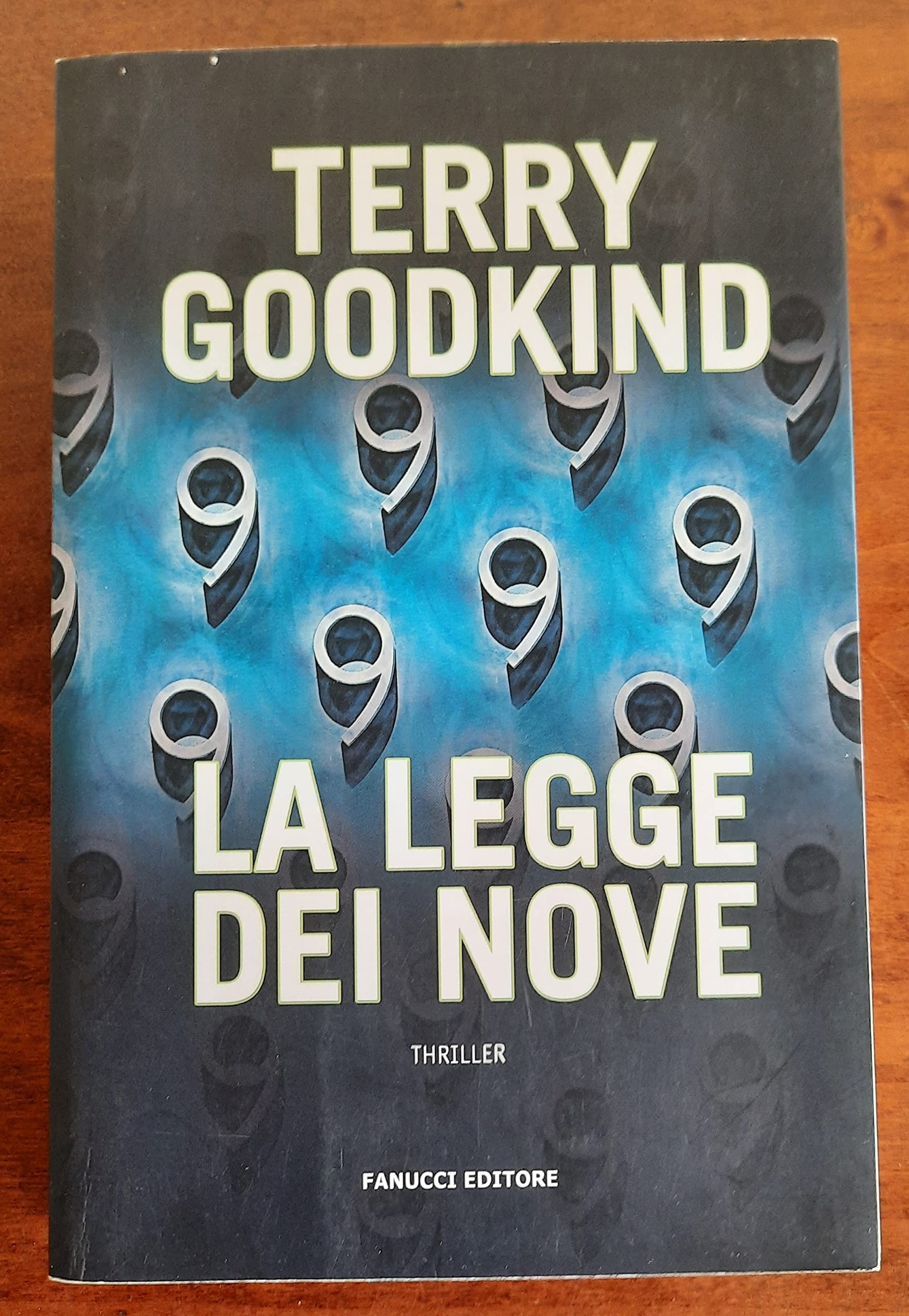 La legge dei nove (Gli aceri) Contemporary literature