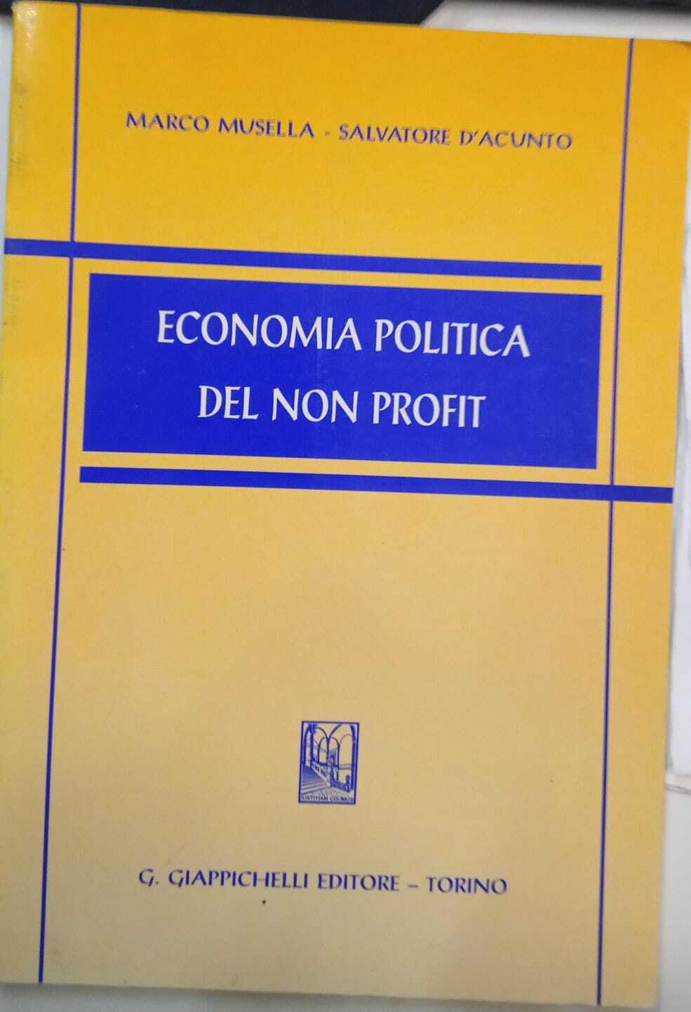 Economia politica del non profit book
