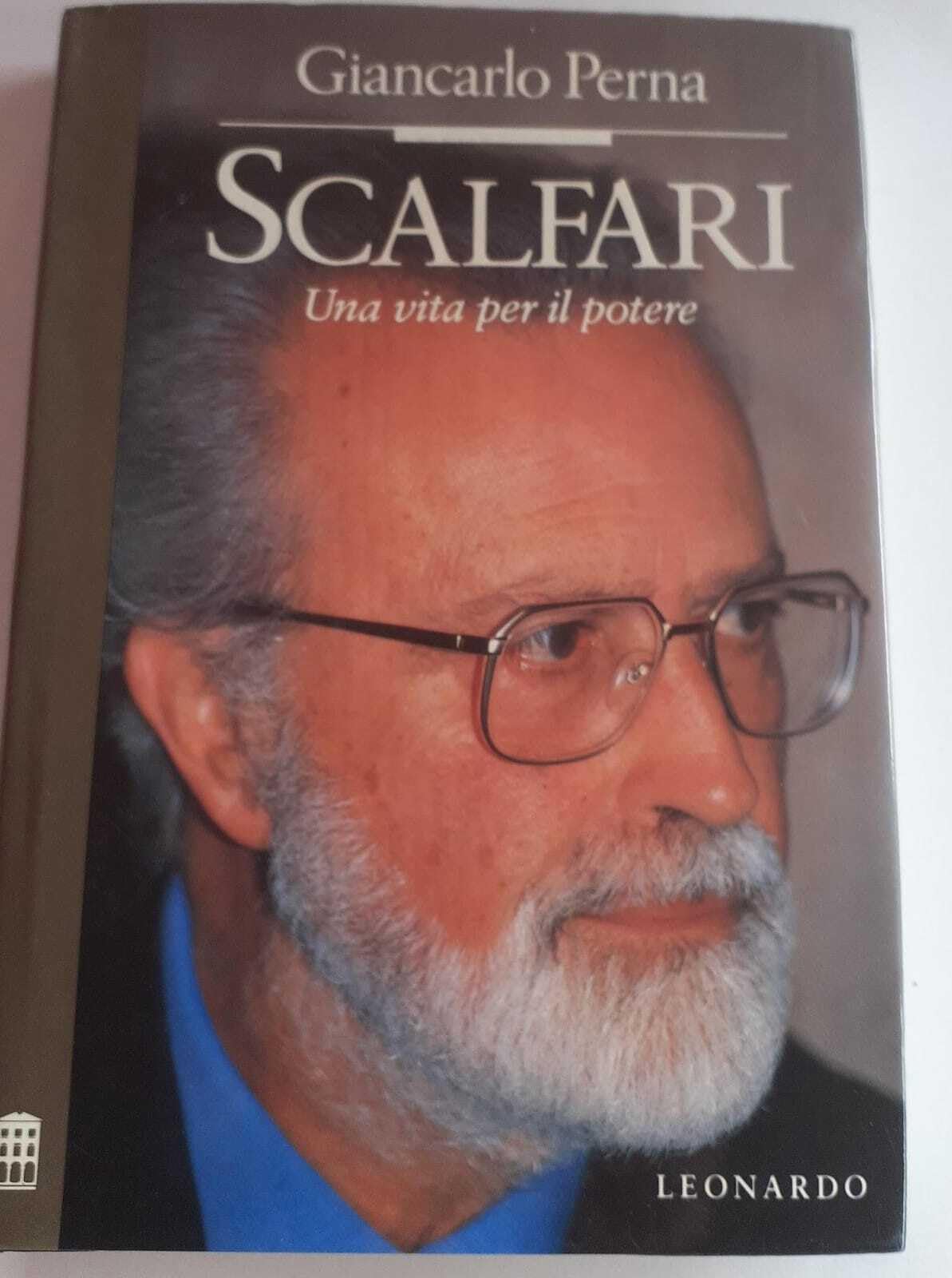 Scalfari. Una vita per il potere book