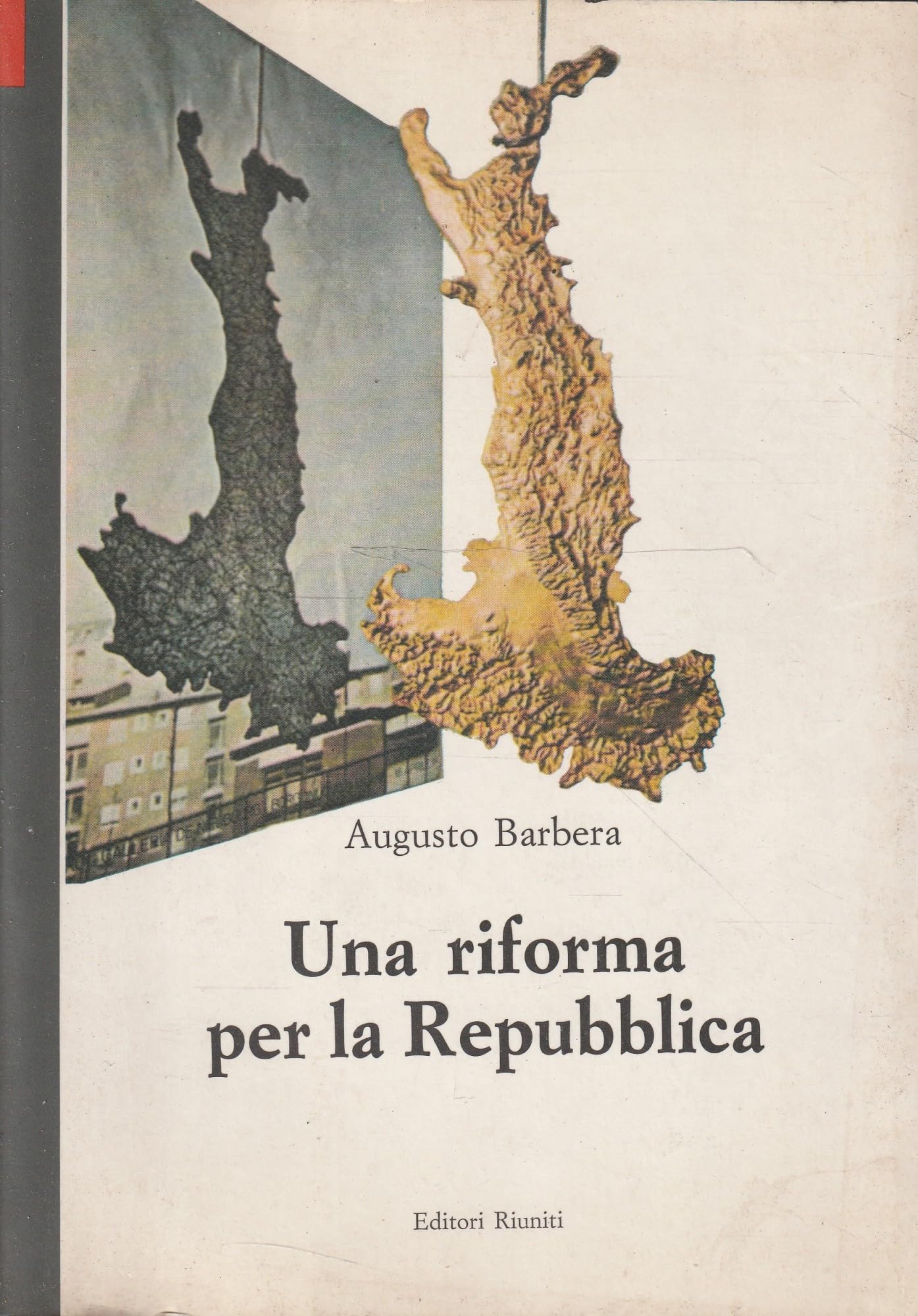 Una repubblica in bilico Books