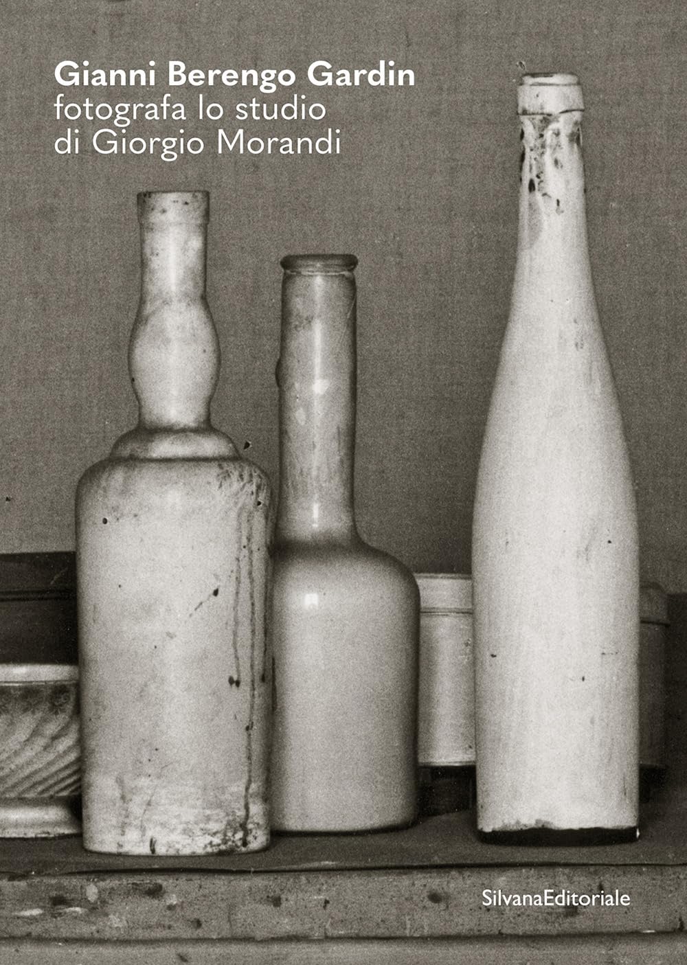 Gianni Berengo Gardin fotografa lo studio di Giorgio Morandi (Fotografia) Arts & Music